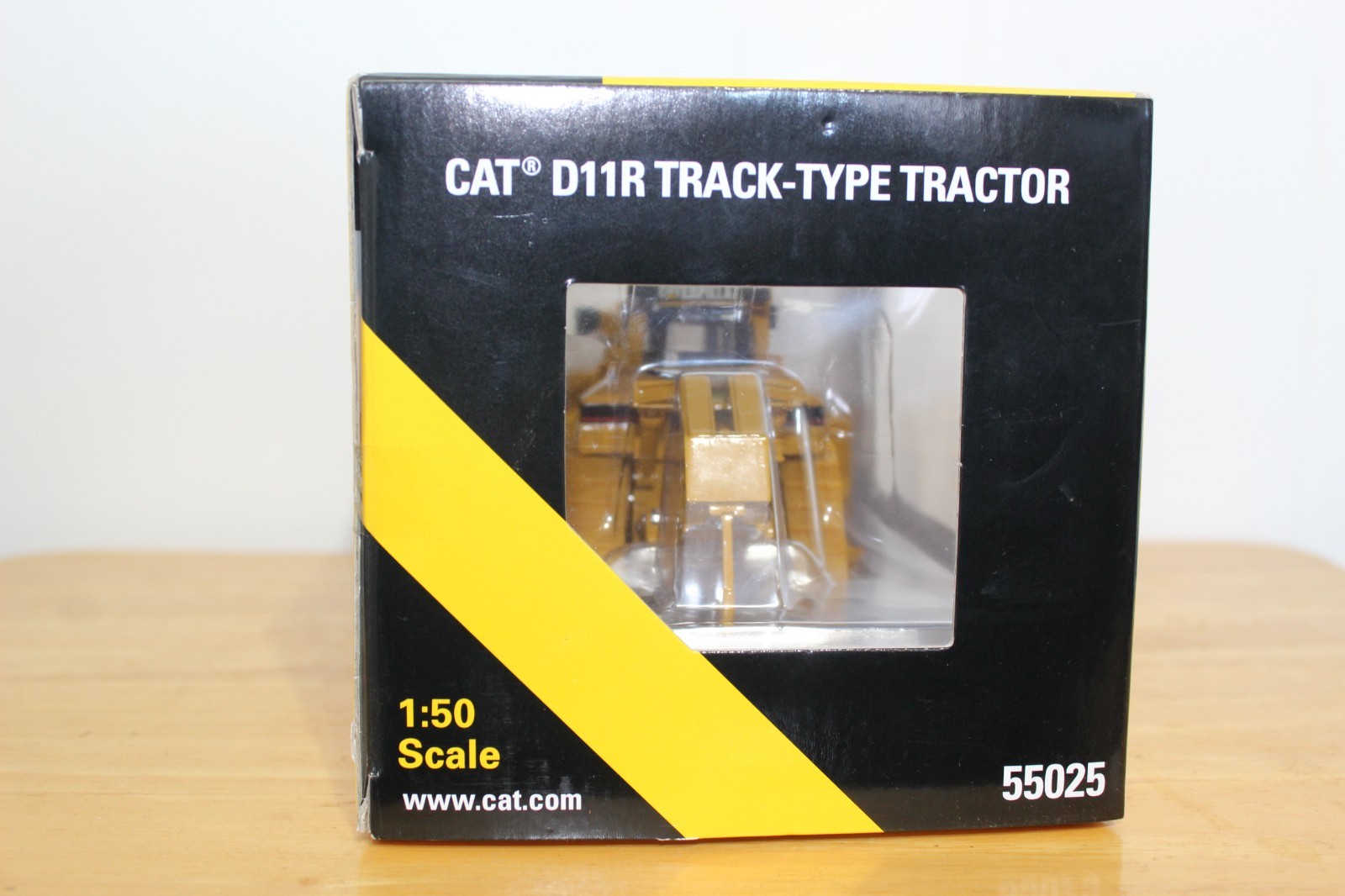 Caterpillar CAT Diecast D11R Dozer w/ Ripper 1:50 Scale Norscot Group