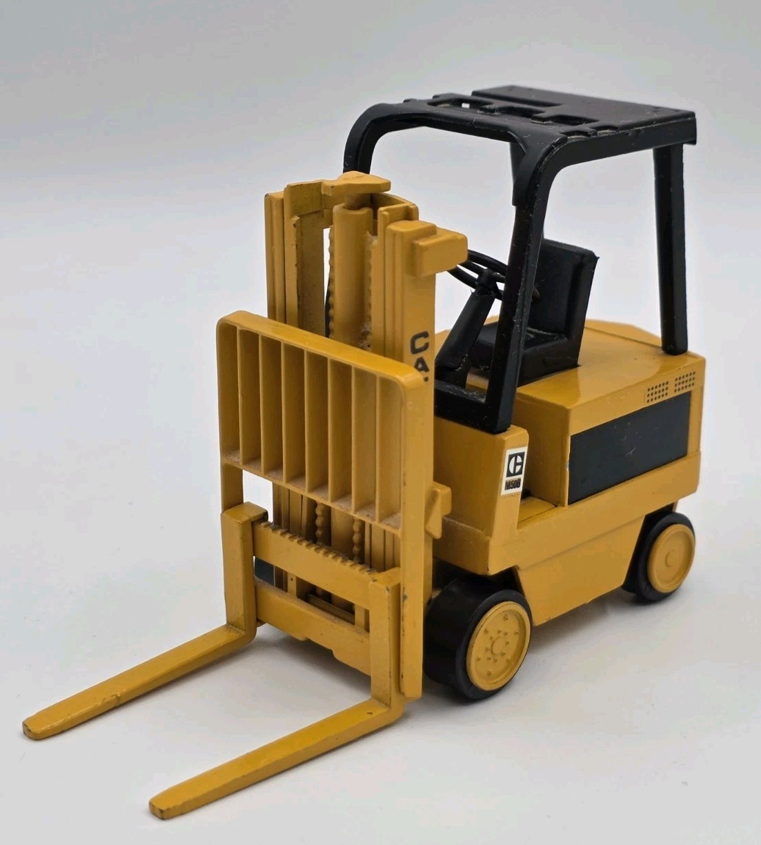 NZG Caterpillar M50B Electric Lift Truck Forklift 1:25 Diecast #225 – W Germany