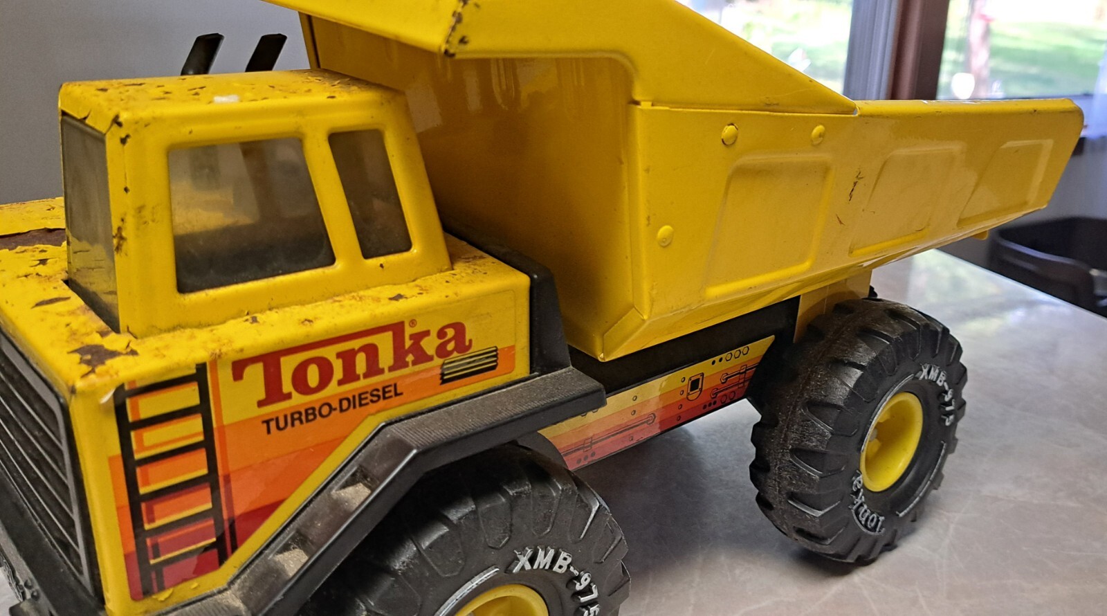 Vintage Mighty Tonka Toys Yellow Metal Turbo Diesel Dump Truck XMB-975 Steel Toy