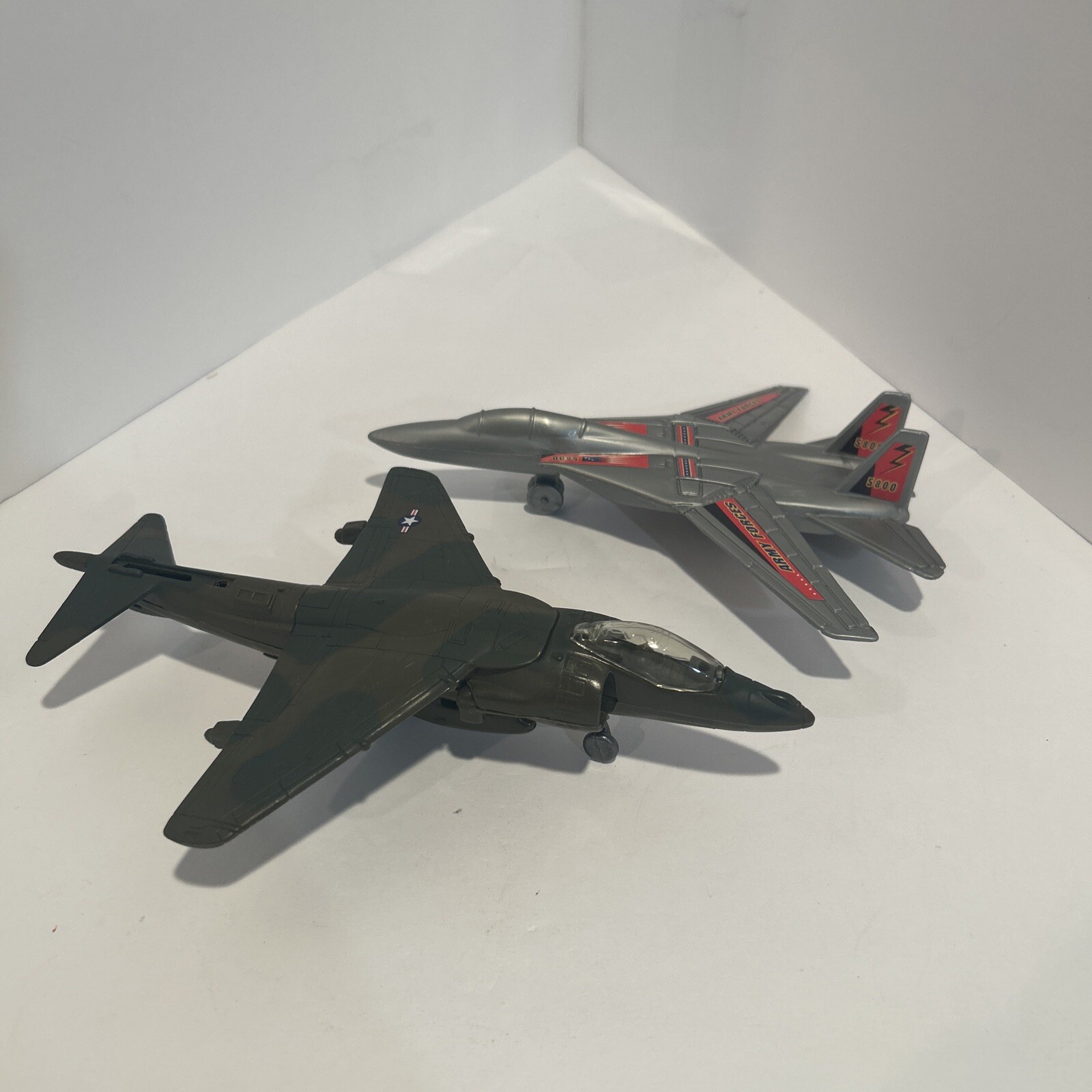 Lot of 2 Toy Airplanes, Grey and Green For Parts
