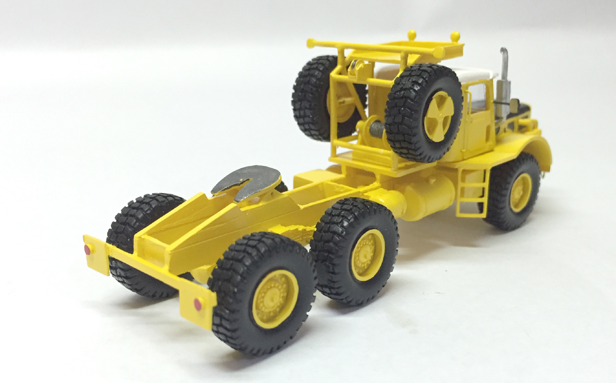 HO 1/87 WILLEME W8-SAT 6X6 Tractor – Ready Made Resin Model by Fankit Models