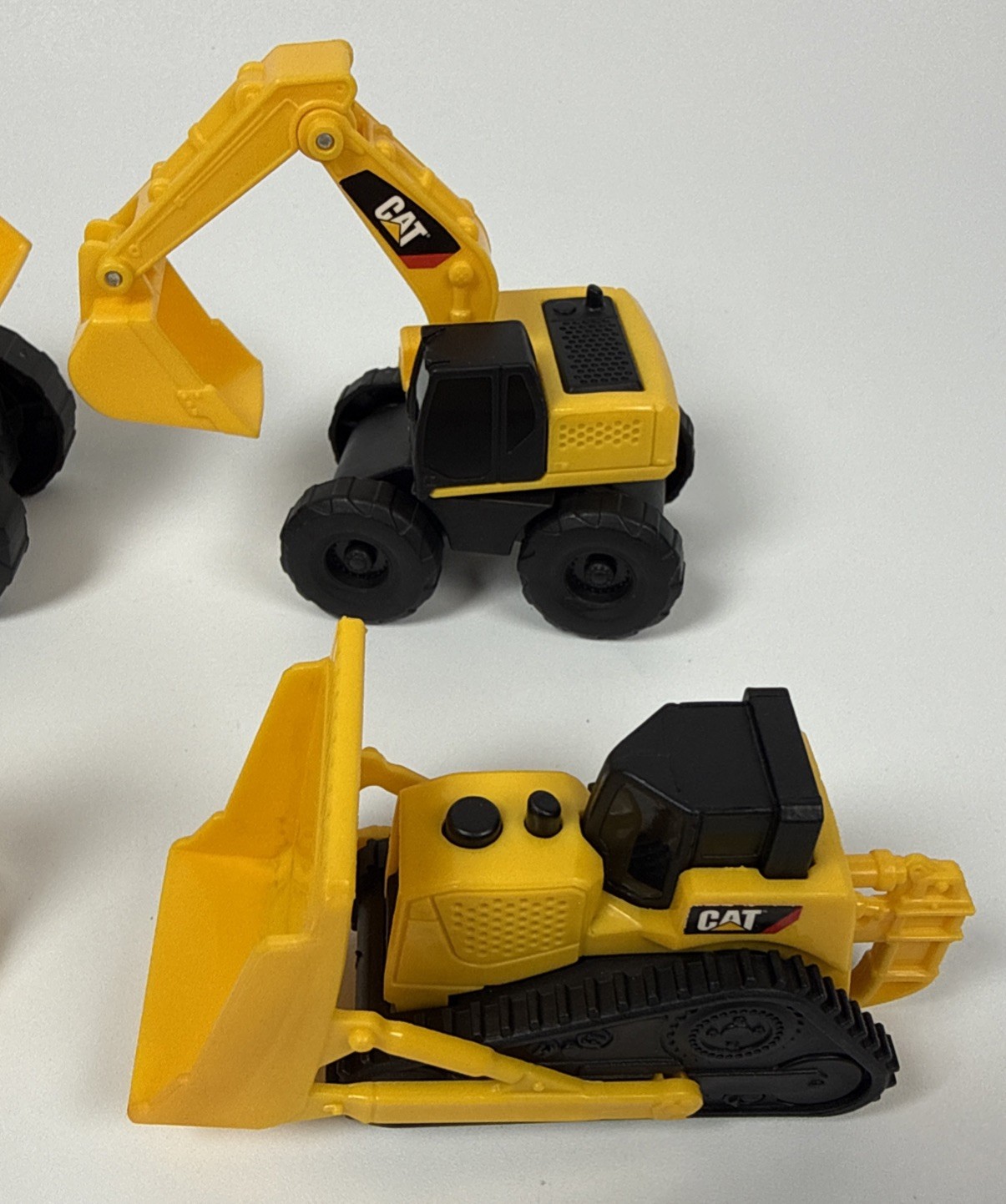Toy State CAT Construction Caterpillar Excavator Digger Truck Bulldozer 4 Piece