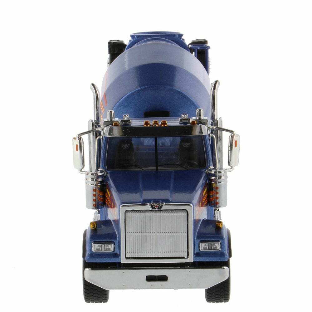 Western Star 4900 w/Lift Axle & McNeilus Mixer 1:50 Scale Diecast Masters 71075