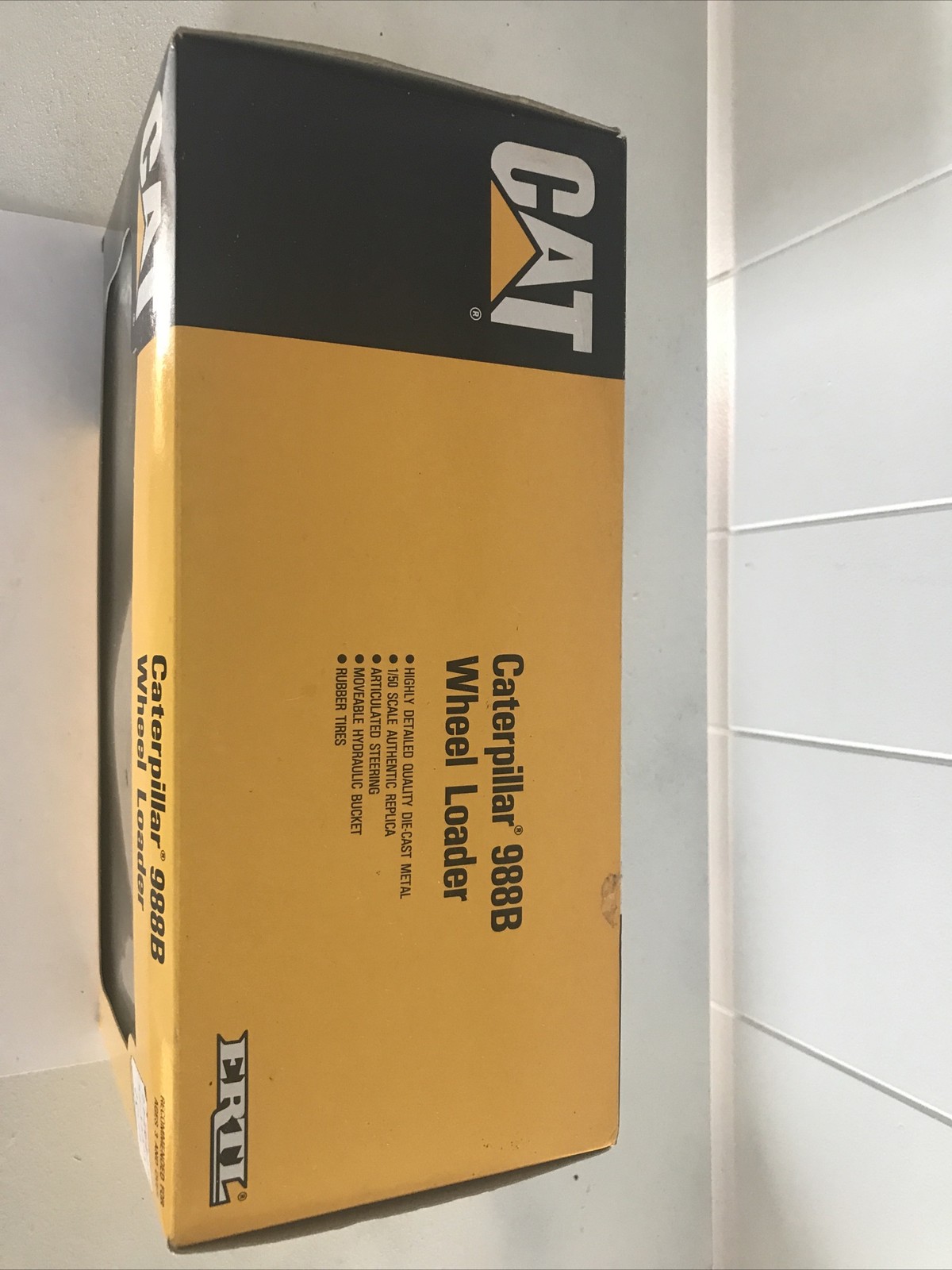 Caterpillar Cat 988B Wheel Loader – ERTL 1:50 Scale Diecast Model #2435 In Box