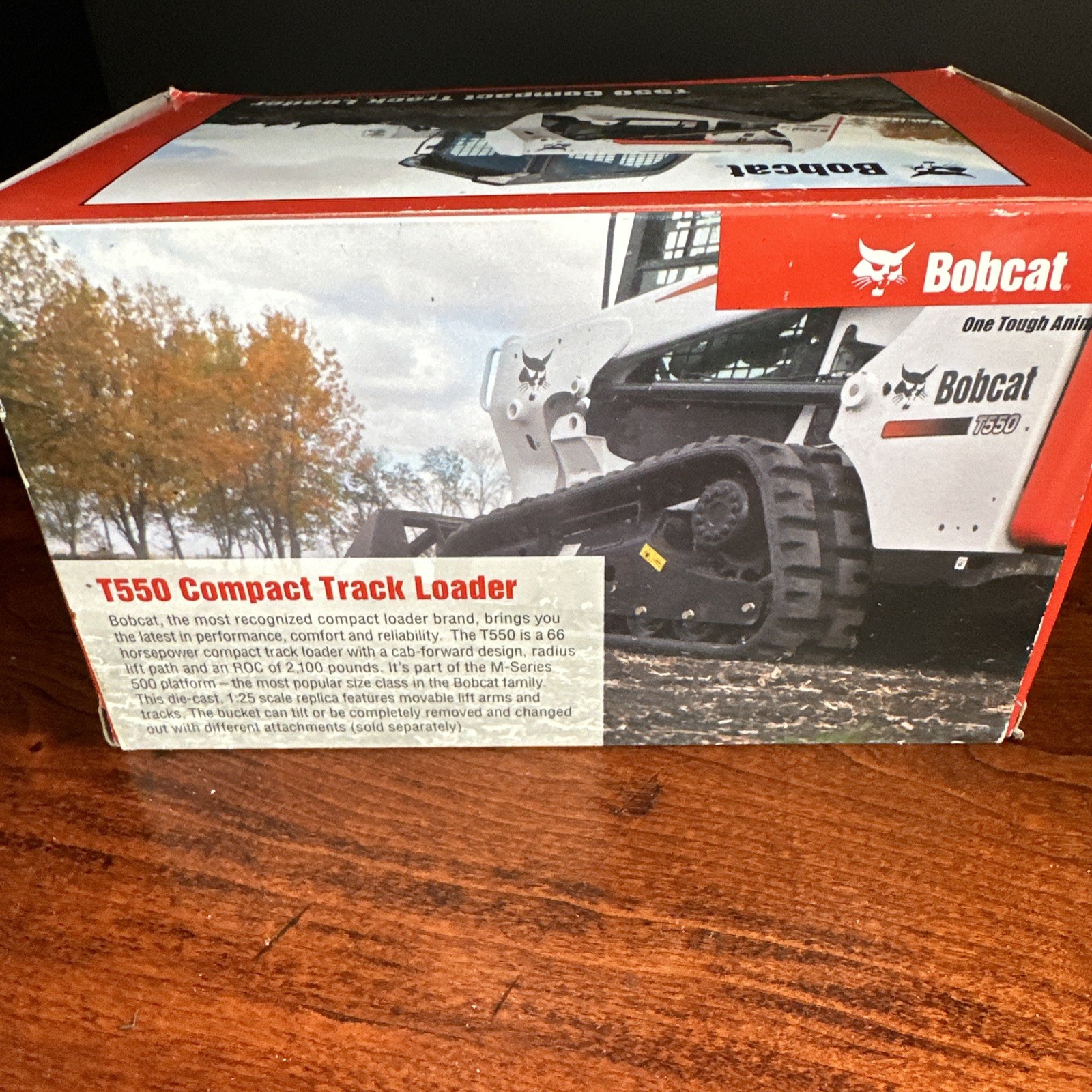 Bobcat T550 Compact Track Loader 1:25 Scale Die Cast Collectible 2012 66989079 ￼