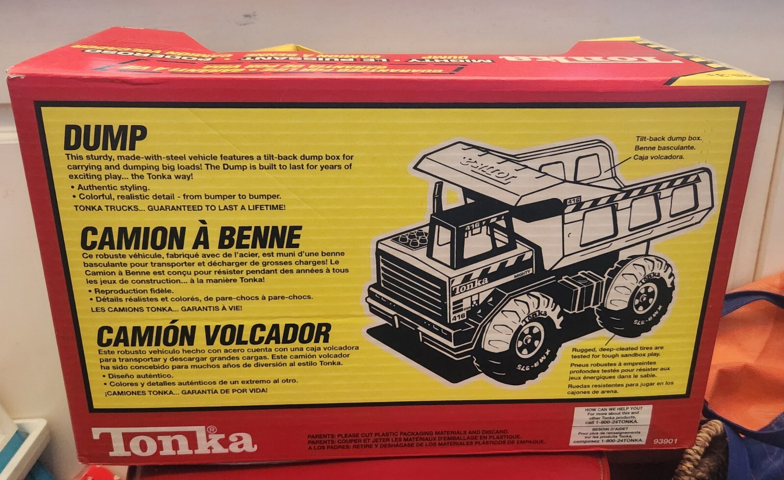 Vintage 2000 TONKA MIGHTY DUMP TRUCK Steel #93901 In Original Box Hasbro Yellow