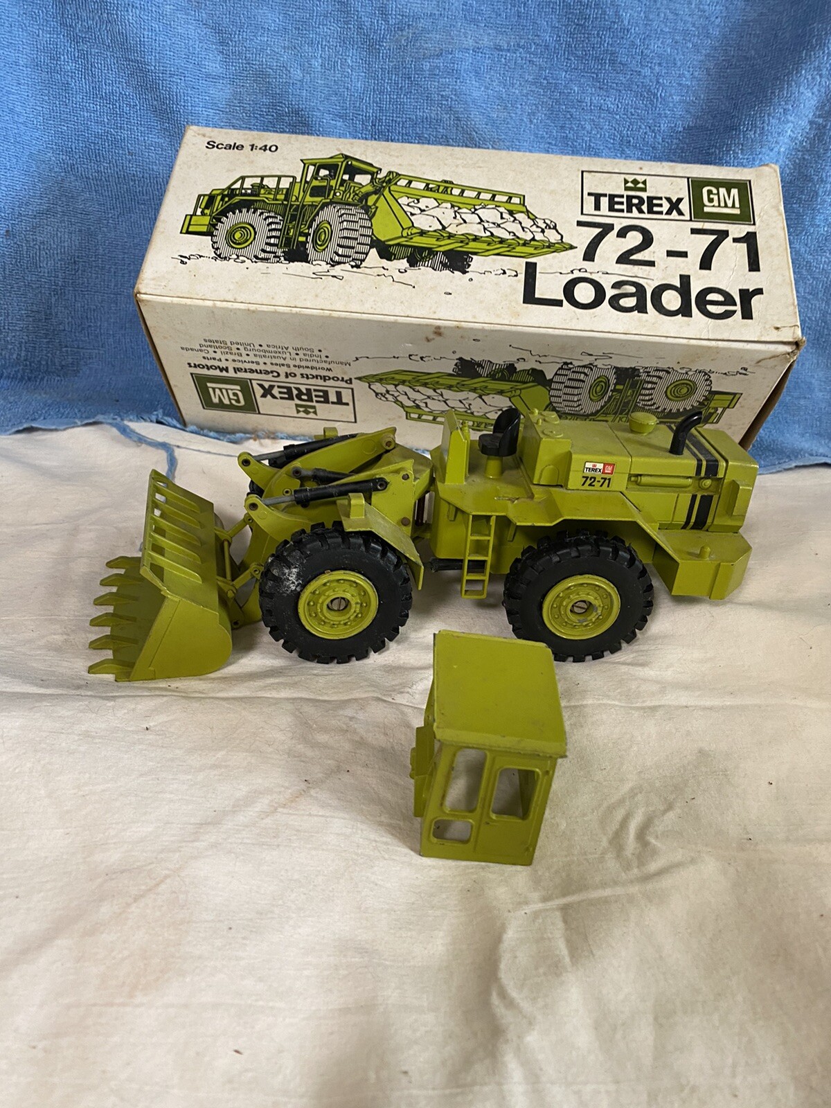 Terex GM Wheel Loader #72-71 Vintage Diecast. Scale 1:40 by Gesha of Germany