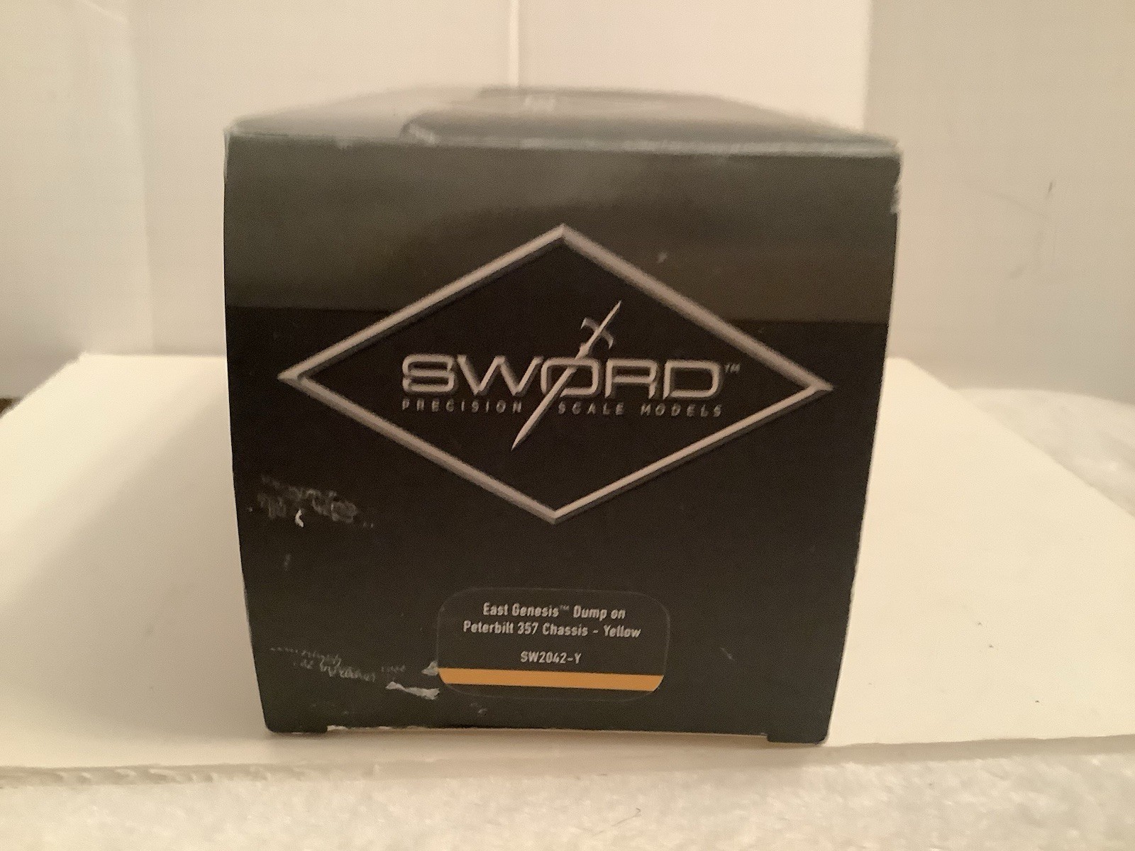 Sword Precision Scale Models East Genesis Dump Peterbilt 357 Die-Cast 1:50 Scale