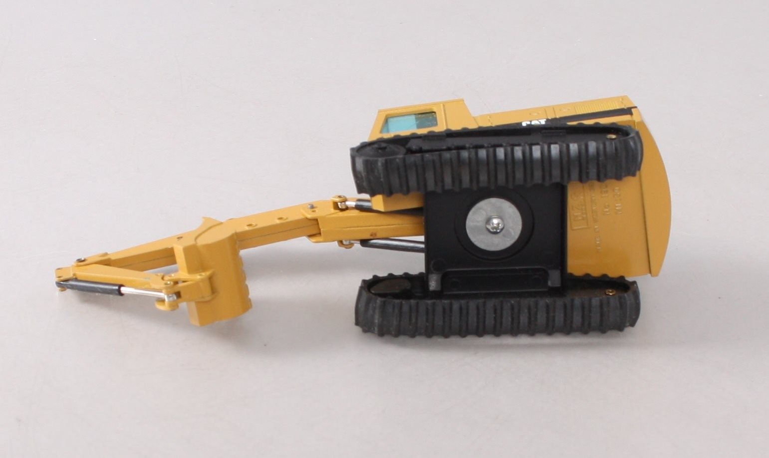NZG 190 1:50 Caterpillar 215 Hydraulic Excavator