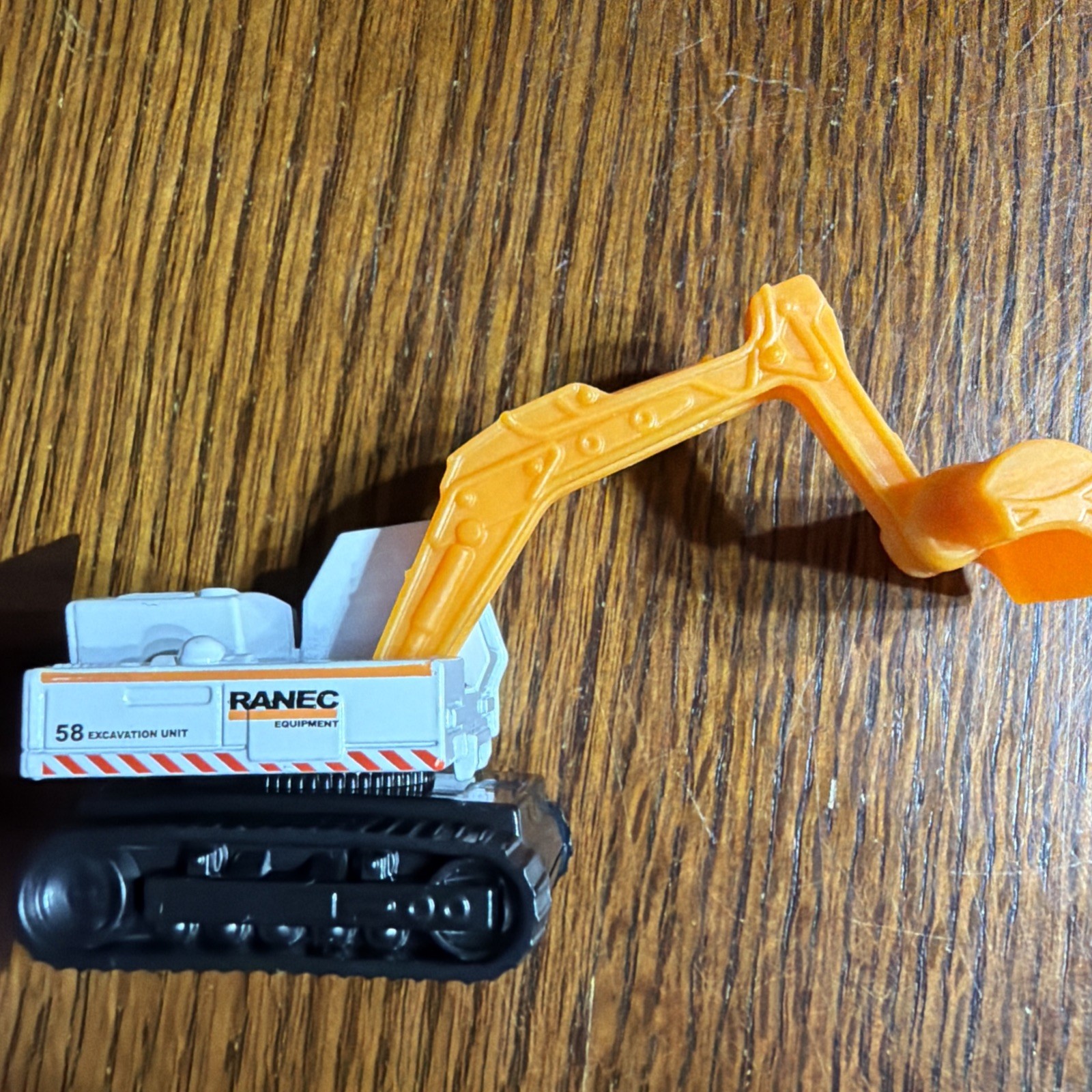 RANEC Equipment Excavation Unit 58 1/50 Diecast Model Excavator Mattel
