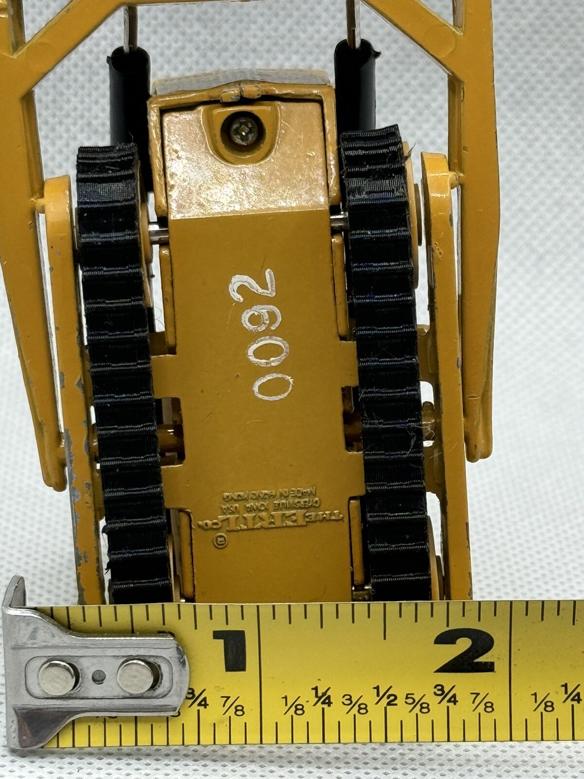 1 pair of new tracks for1/64 ERTL DIECAST INTERNATIONAL TD20 BULLDOZER