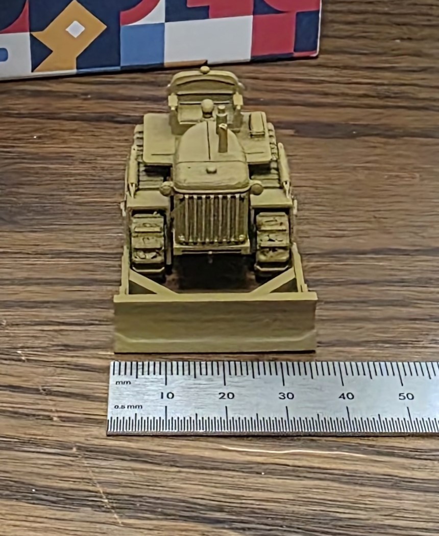 One 1/87 HO scale D7 bulldozer w/ winch, yellow! EXCLUSIVE!