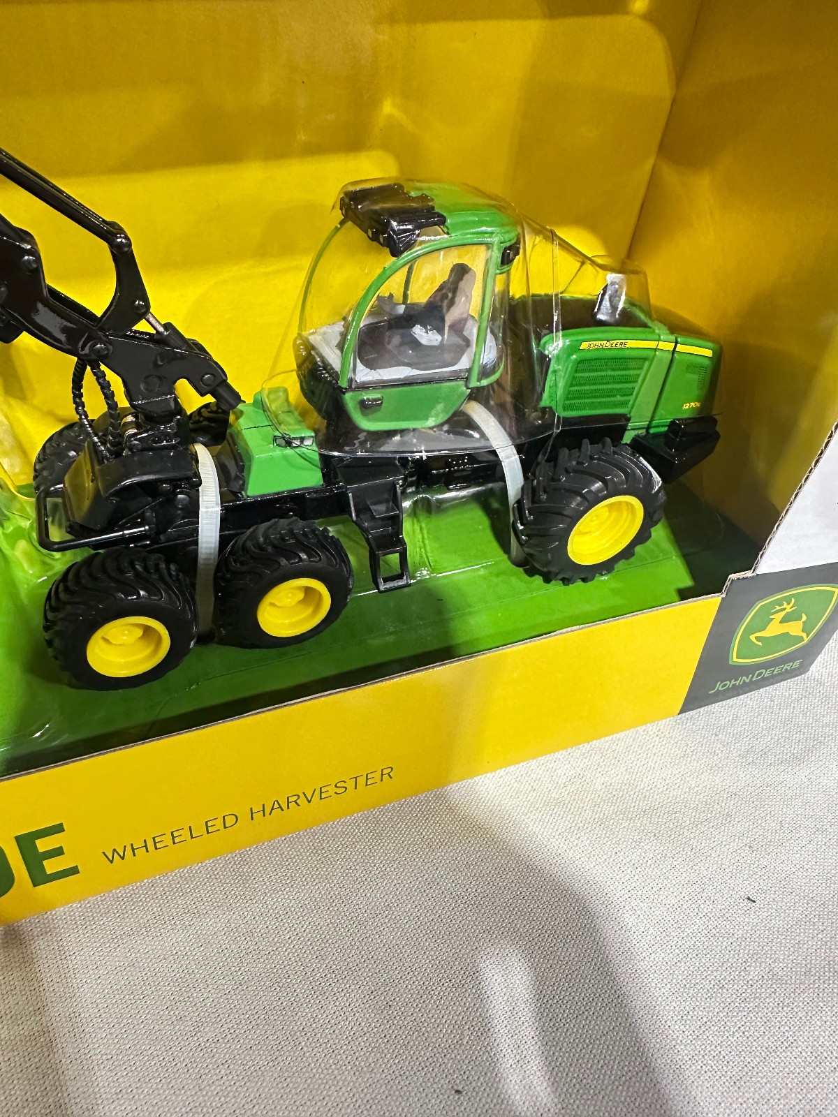 John Deere 1270E Wheeled Harvester Prestige Collection By Ertl 1/50th Scale