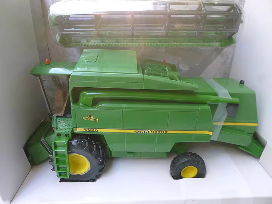 1:32 ERTL 31CM John Deere 2266 Combine Harvester Farm Machinery Diecast Model