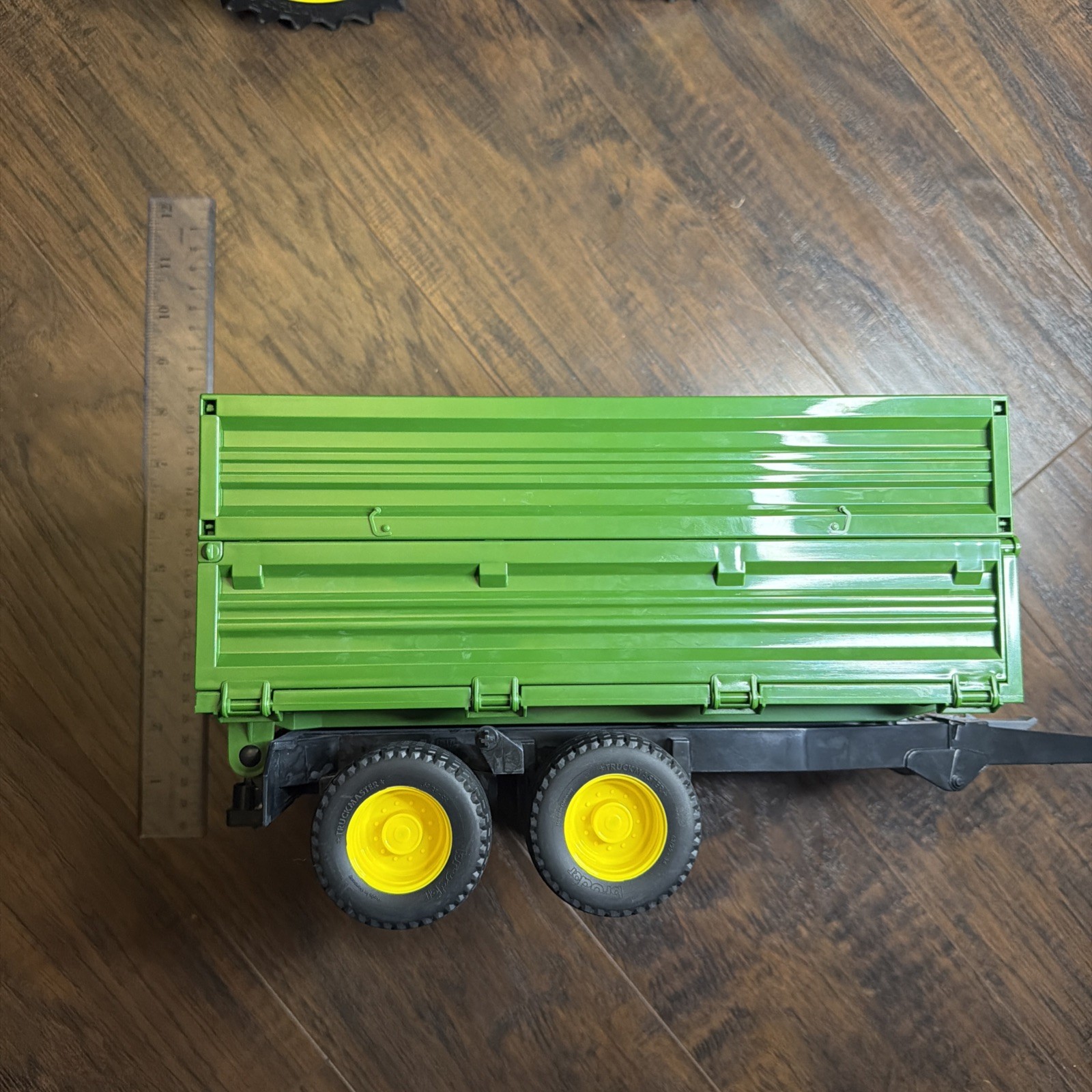 Bruder John Deere 7R 350 Tractor w/ Front Loader 1:16 Scale Farm Toy SEE PICTURE