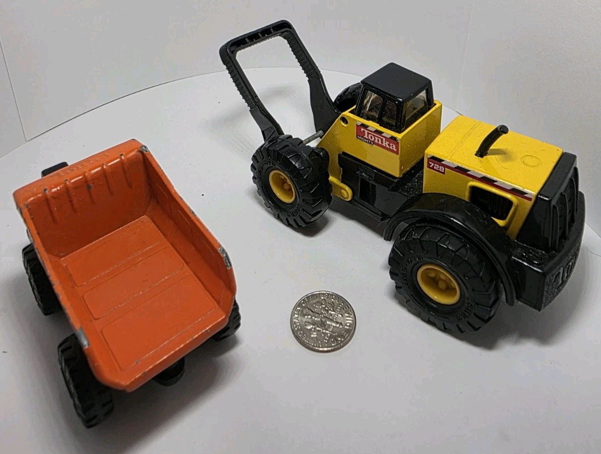 Lot of 2 Hasbro Maisto 1998 Vehicles Tonka Mighty Mini-Dump Front Truck Loader