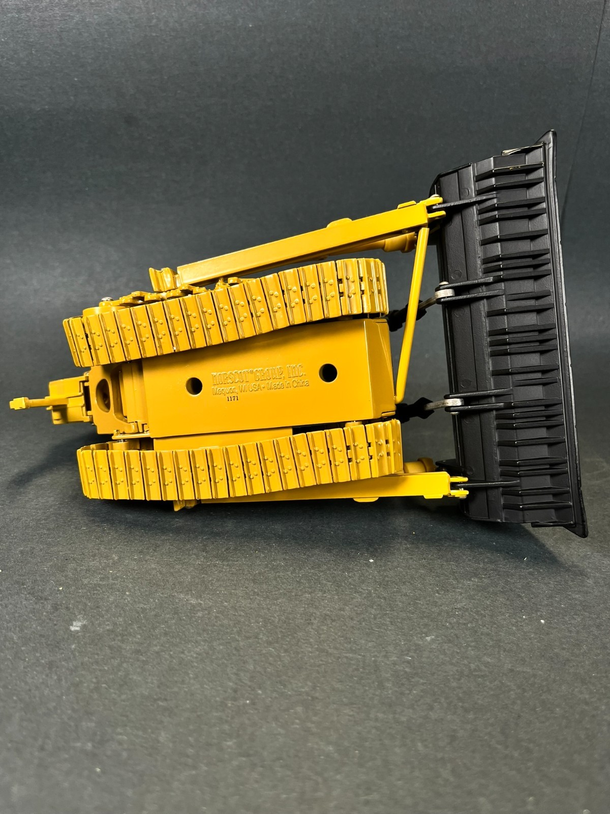 Norscot CAT D11R Carrydozer Track Tractor 1:50 #55070 Metal Tracks Ripper NIB
