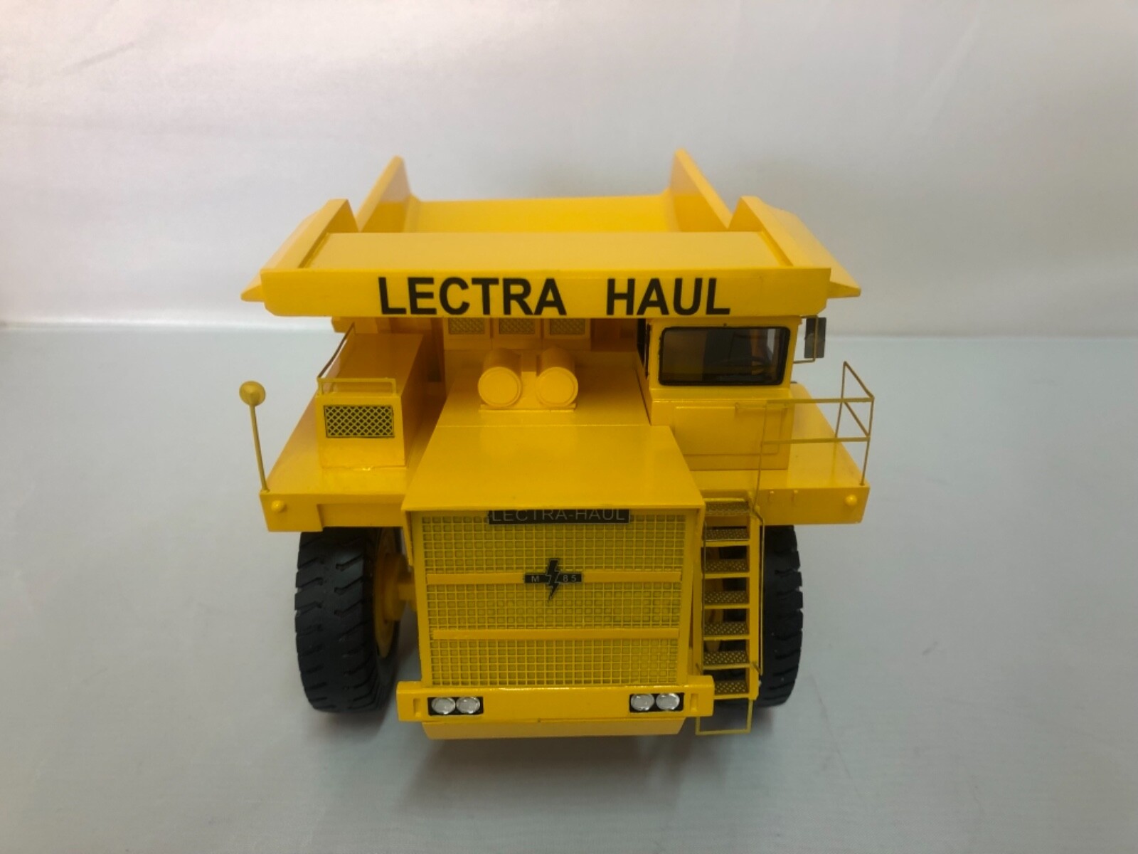 Resin 1/50 Unit Rig Lectra Haul 85 ton – Ready Made Resin Model by Fankit