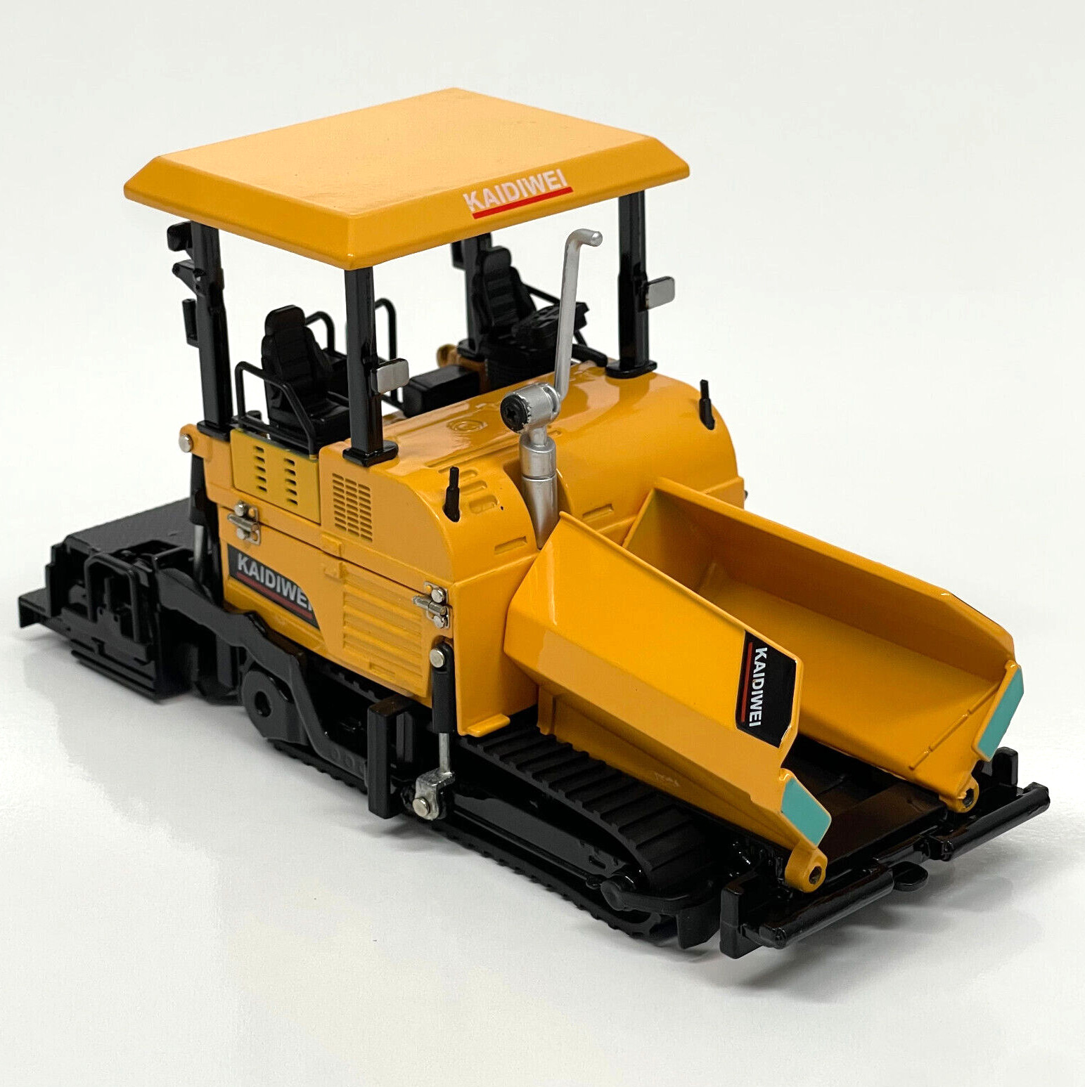 Die Cast 1:40 Scale Crawler Road Asphalt Paver Construction Replica Model Yellow