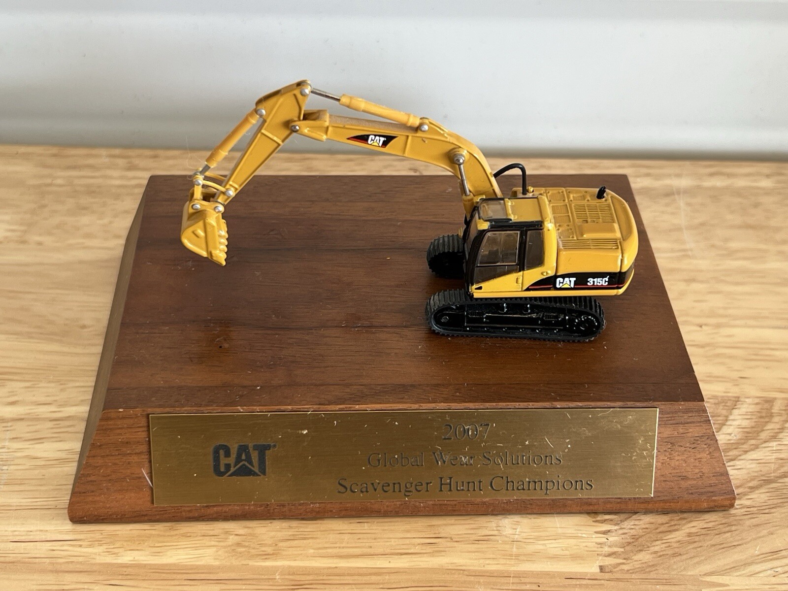 Caterpillar Award Display With Diecast 315C