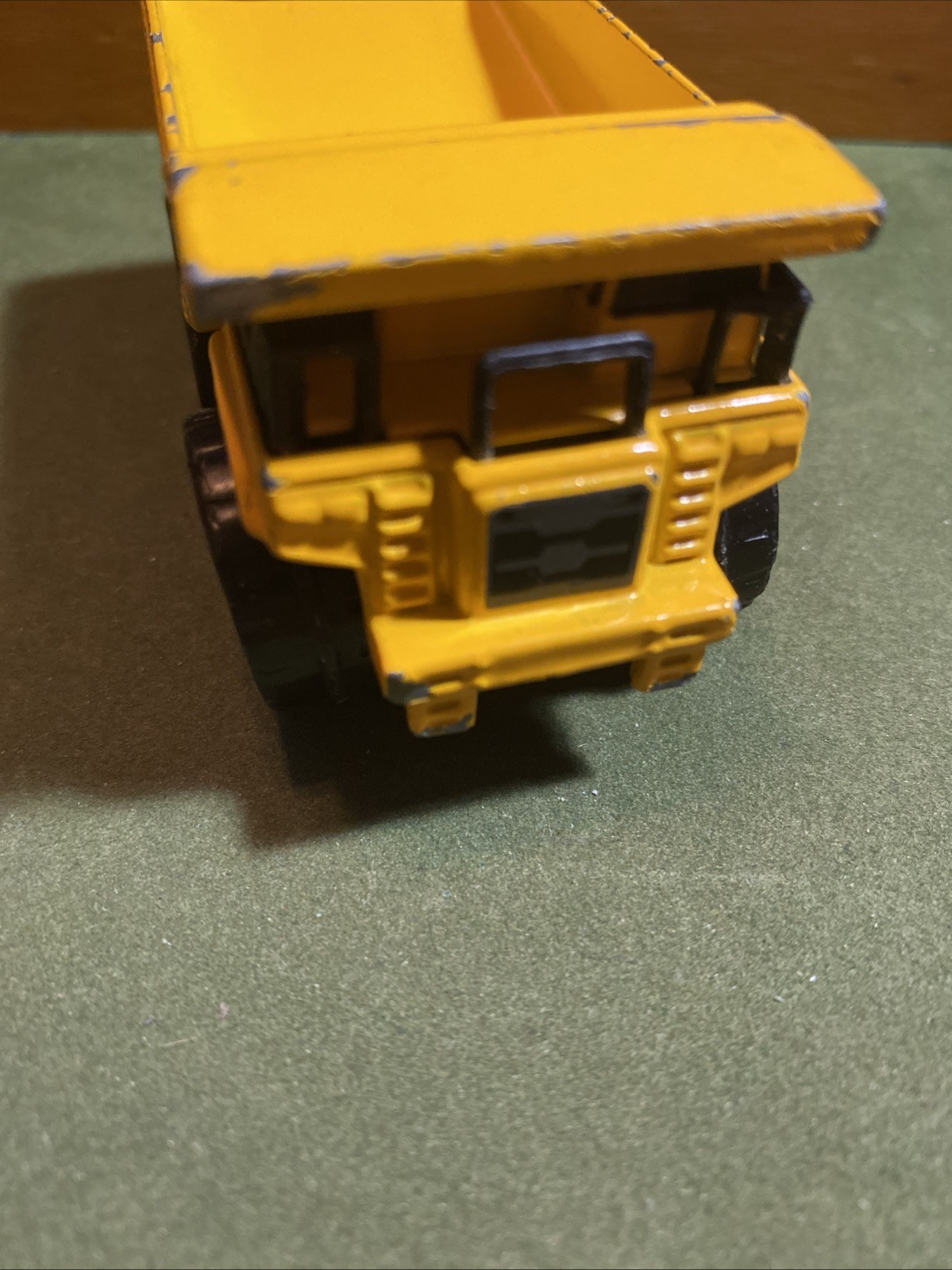CATERPILLAR CAT 1:55 Scale Diecast Yellow Dump Truck Funrise Toys 2019 #82255