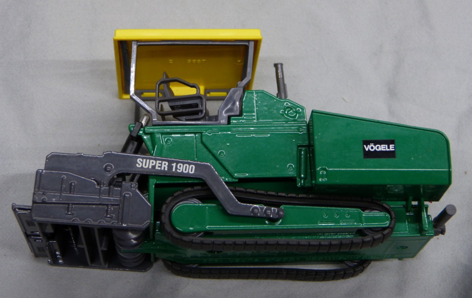 SIKU Vögele Super 1900 Asphalt Paver 1/50 Die-Cast Germany Excellent No Box