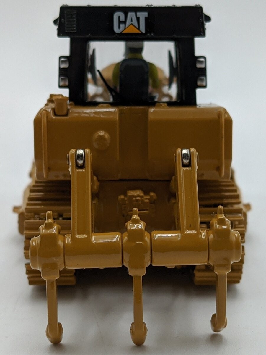 DieCast Masters 85224 1:50 Caterpillar D7E High Line Tractor Dozer Vehicle