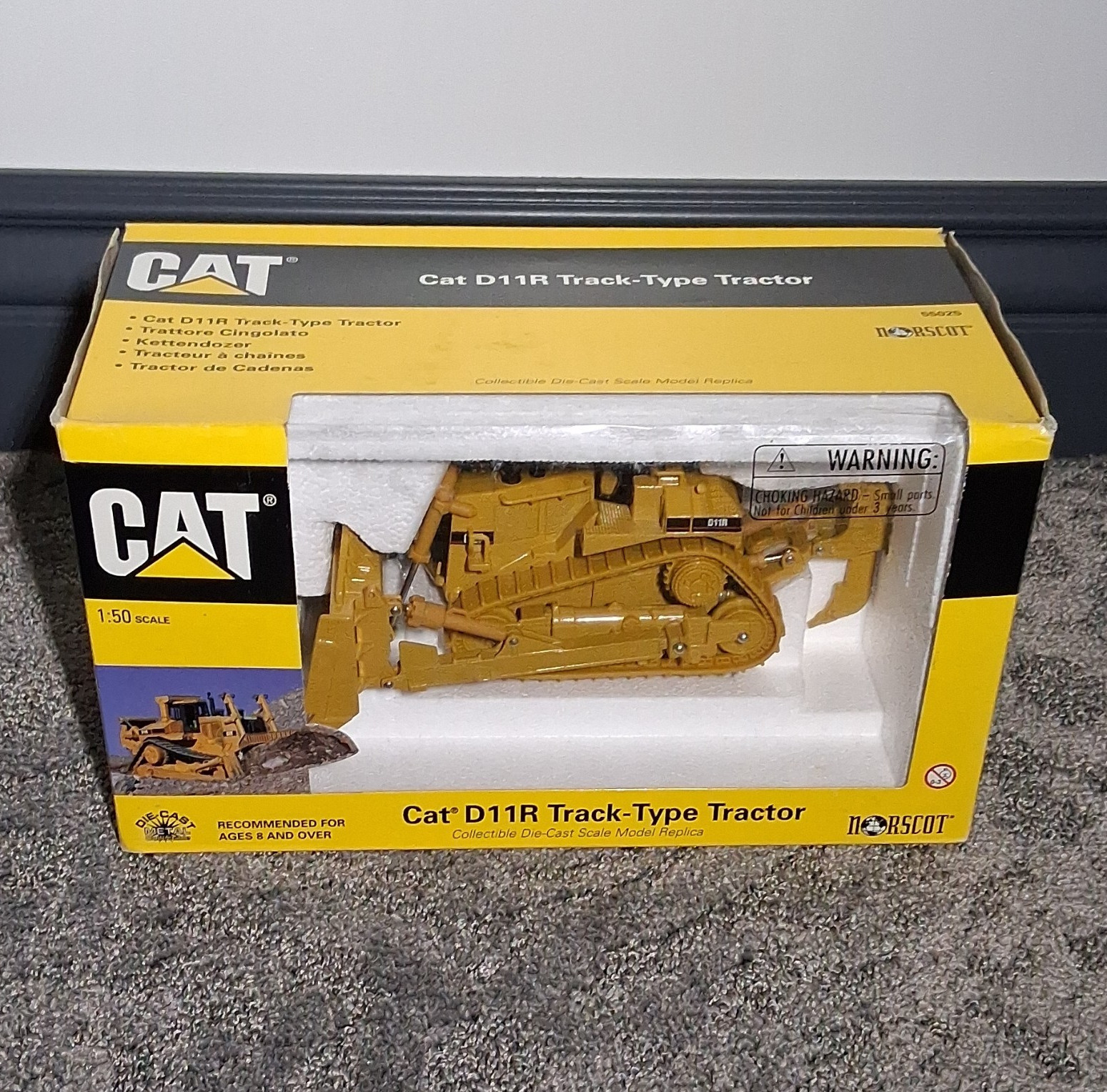 Norscot CAT D11R Track-Type Tractor Dozer 1:50 Diecast Unopened Box 55025