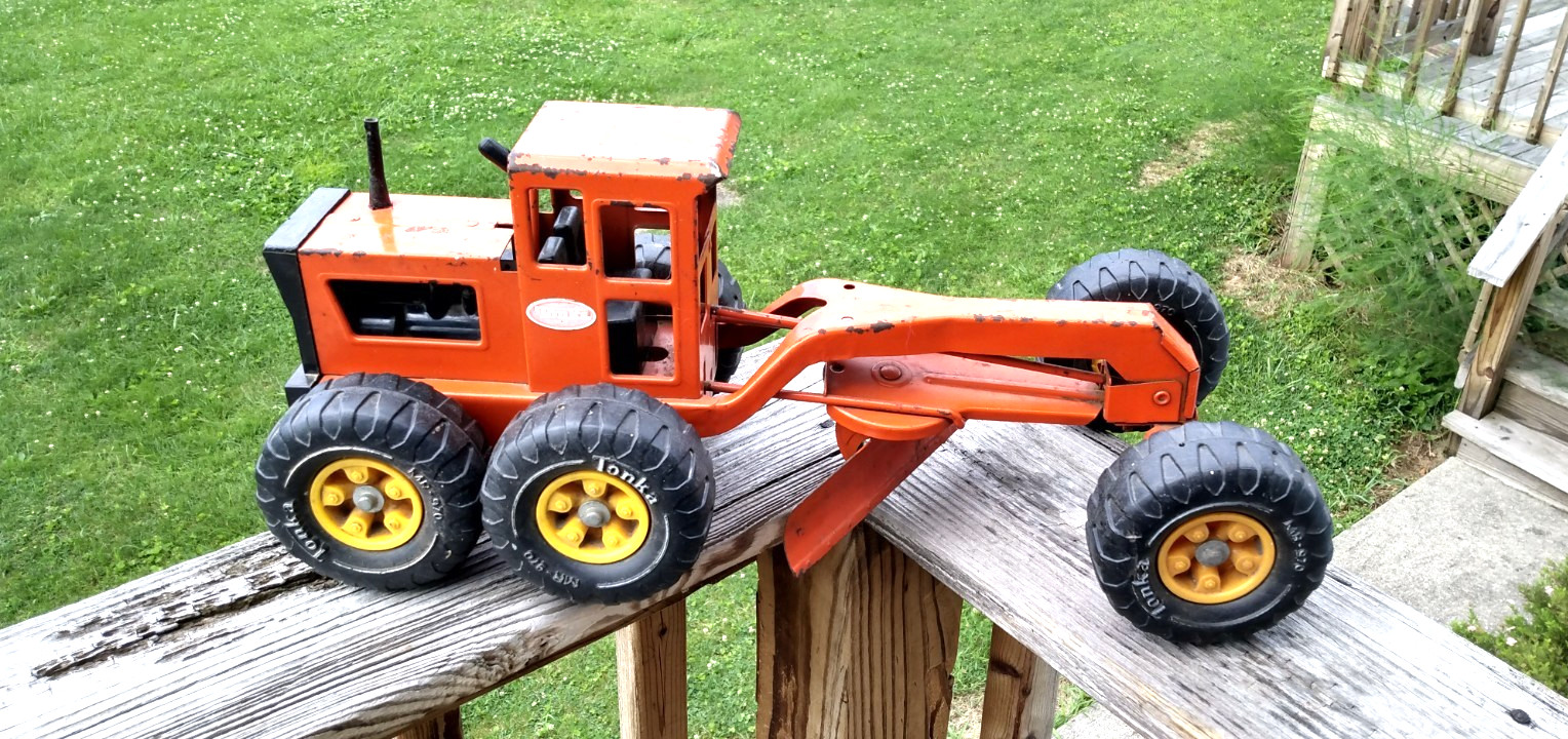 VINTAGE 1970 TONKA ROAD GRADER MR 970 Oranage
