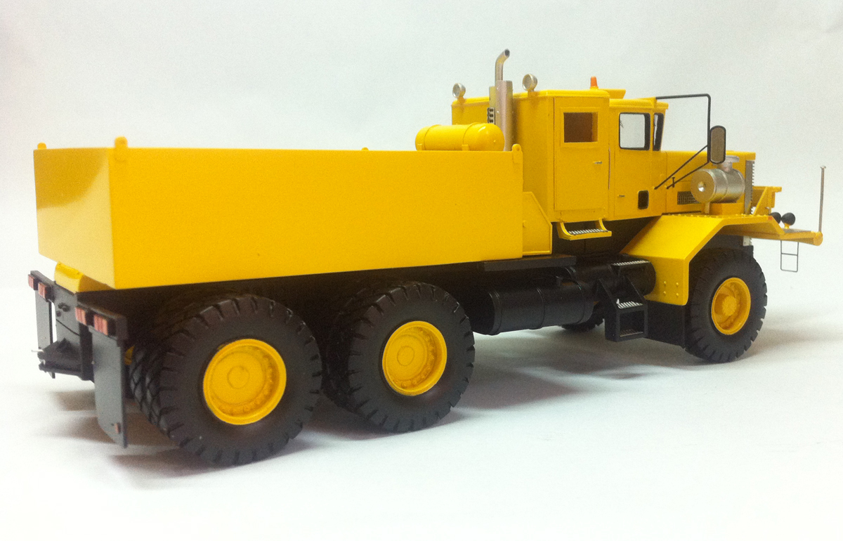 Resin 1/50 Oshkosh J30120 6×4 Prime Mover – Ready Built by Fankit Models