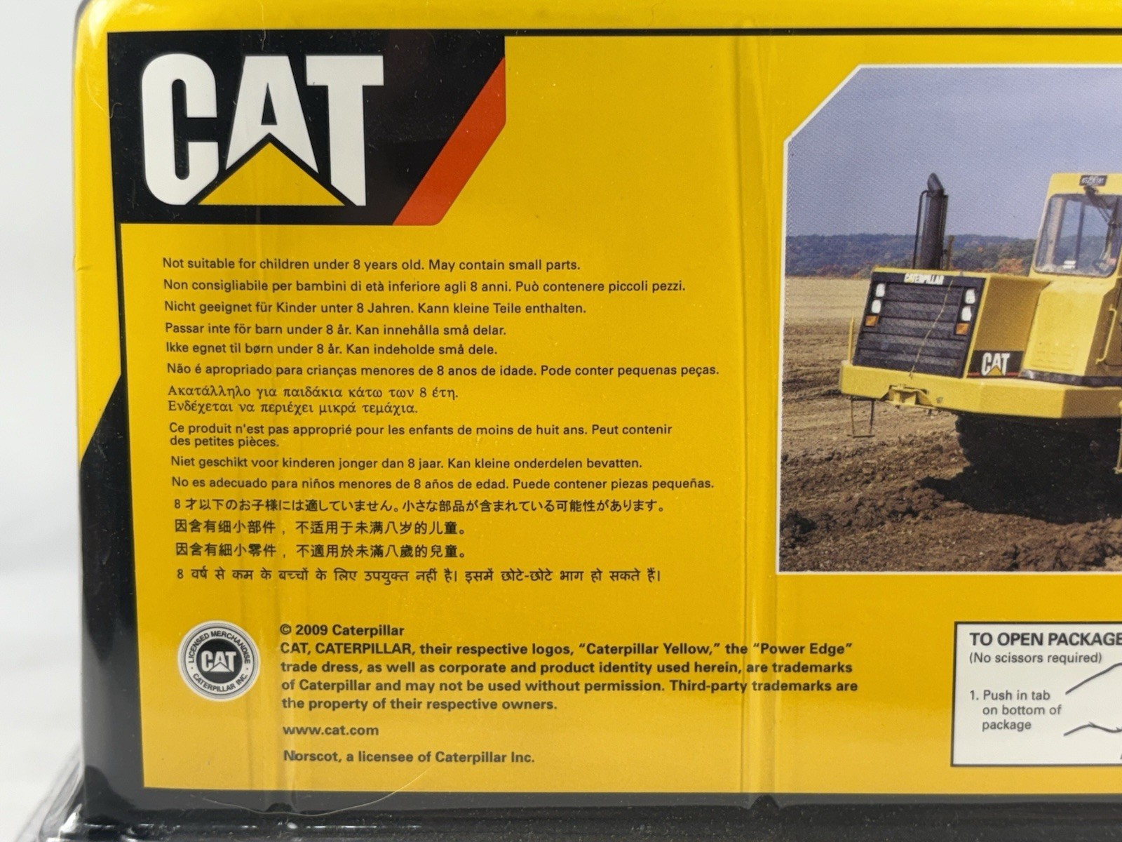 RARE CAT 2009 BRAND NEW BOX DIE CAST 611 WHEEL TRACTOR SCRAPER 1:64 NORSCOT WI