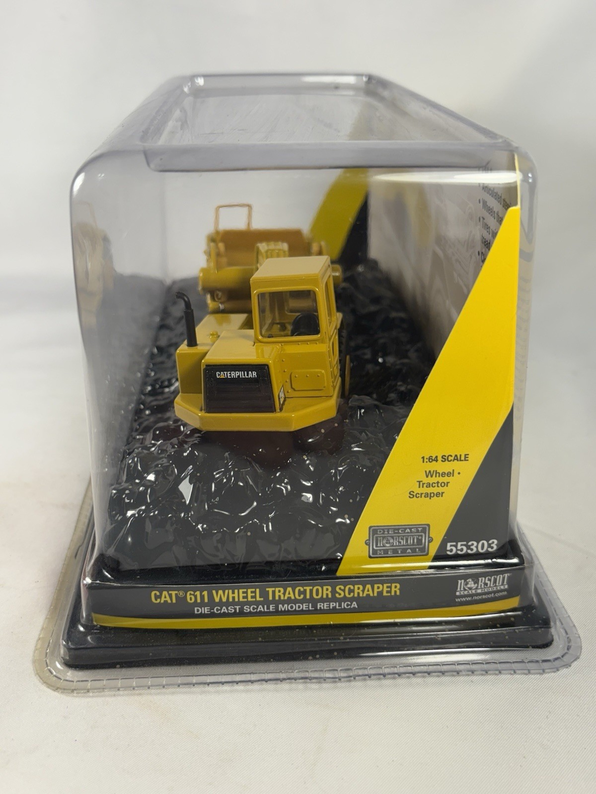 RARE CAT 2009 BRAND NEW BOX DIE CAST 611 WHEEL TRACTOR SCRAPER 1:64 NORSCOT WI