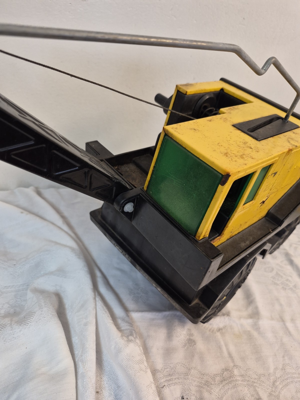 Tonka Turbo Diesel Crane Truck XMB-975 Vintage Construction Vehicle Boom Bucket