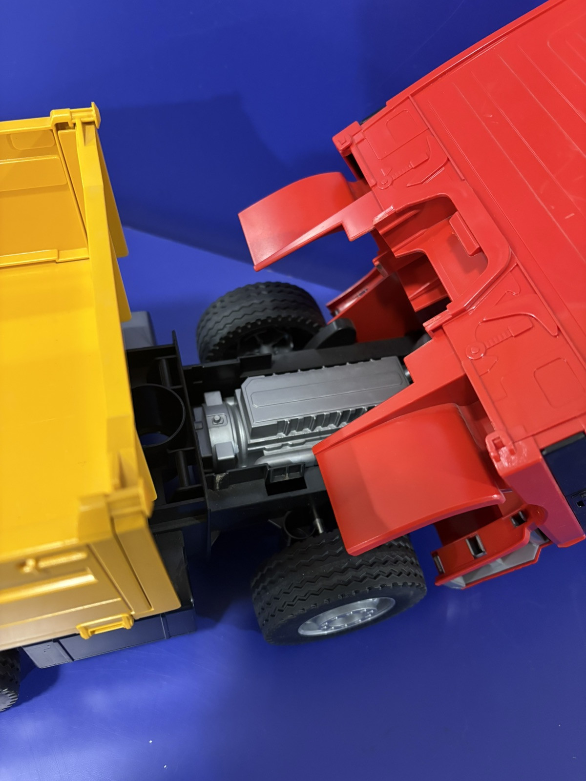 Bruder 1:16 Mercedes-Benz Actros 4143 Construction Dump Truck, Germany