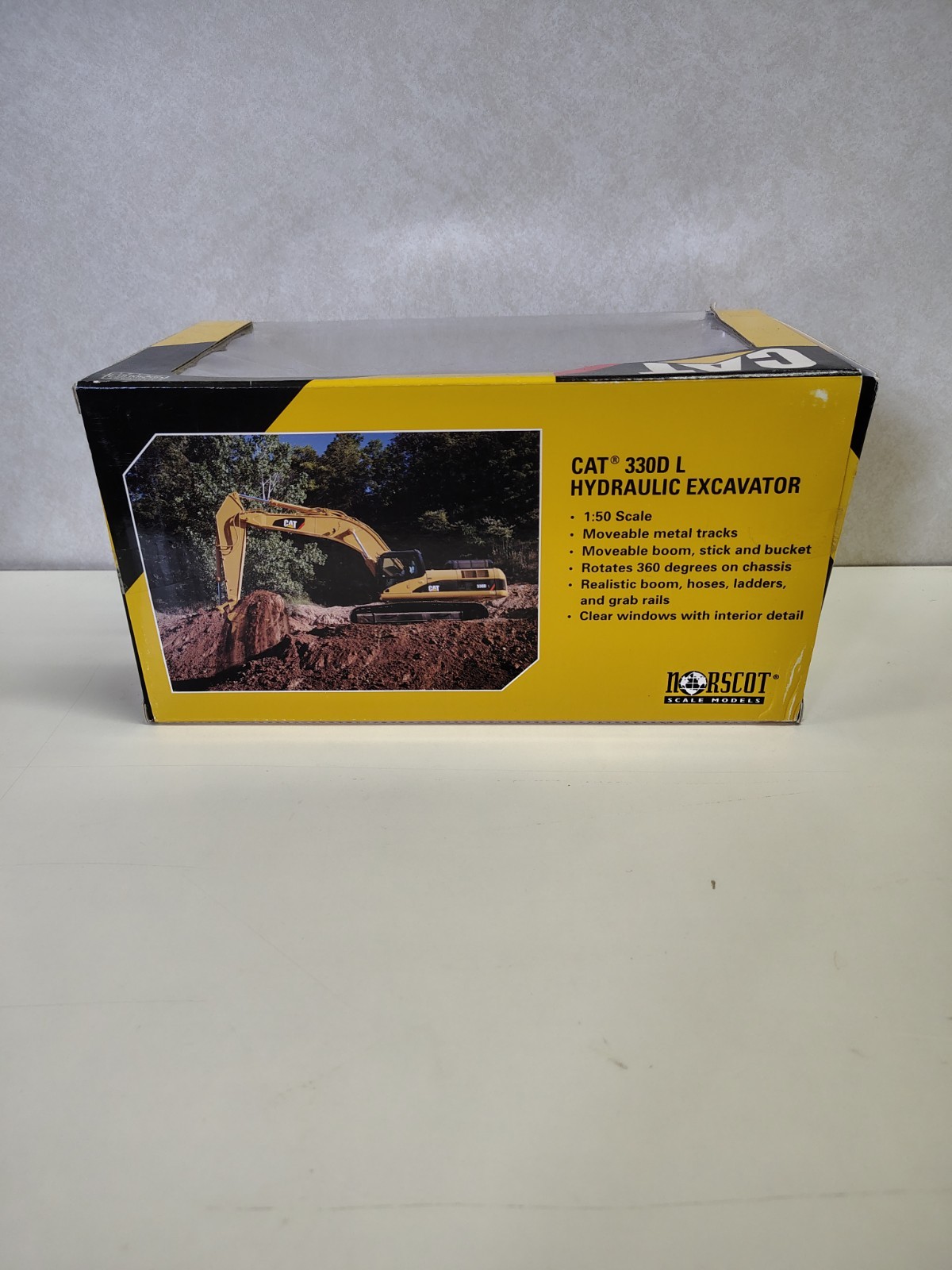 Norscot 55199 Cat 330D L Hydraulic Excavator Collectible Die Cast 1:50
