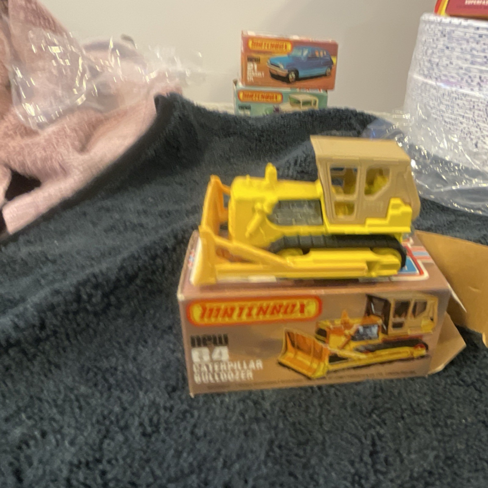 Matchbox Superfast No. 64 Caterpillar Bulldozer 1:75 Diecast Yellow Gray