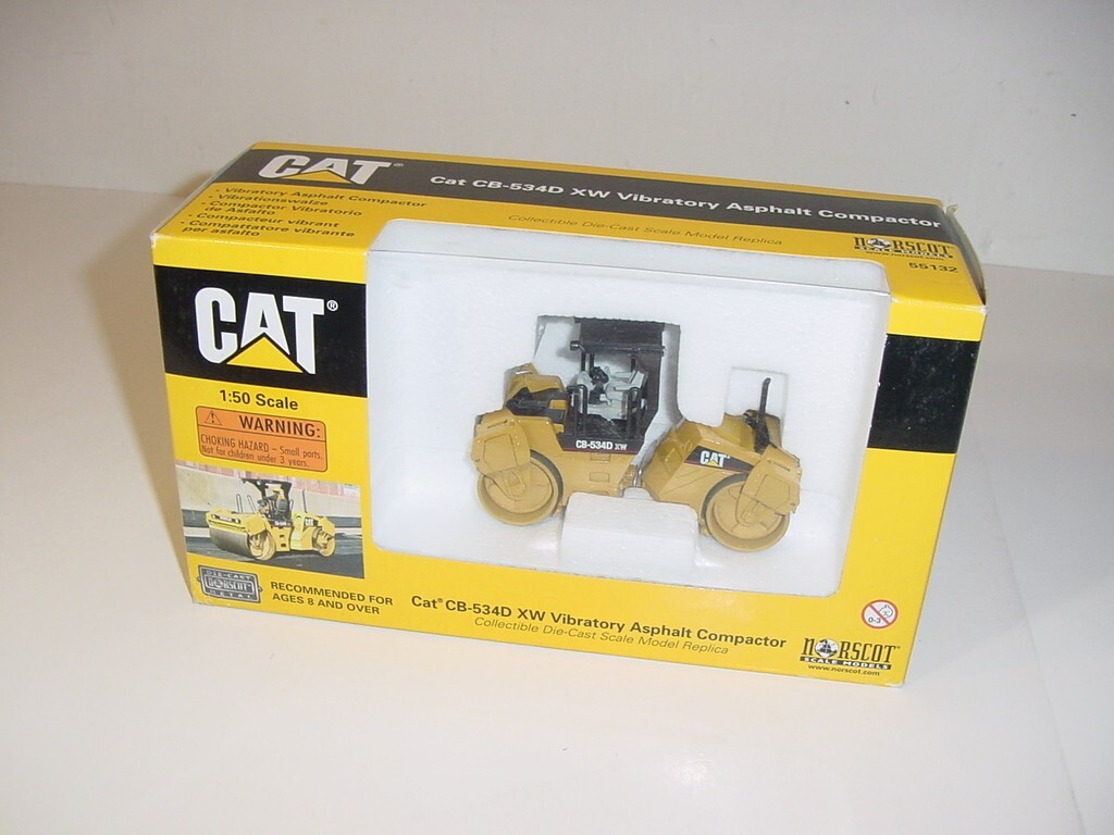 1/50 CAT CB-534D XW Vibratory Asphalt Compactor by Norscot NIB!