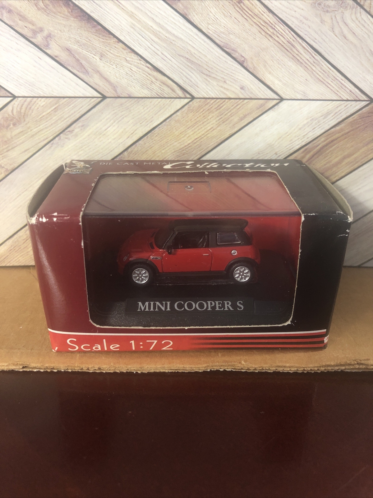 Road Signature 1:72 Die Cast Metal Collection Red/Black Top Mini Cooper S