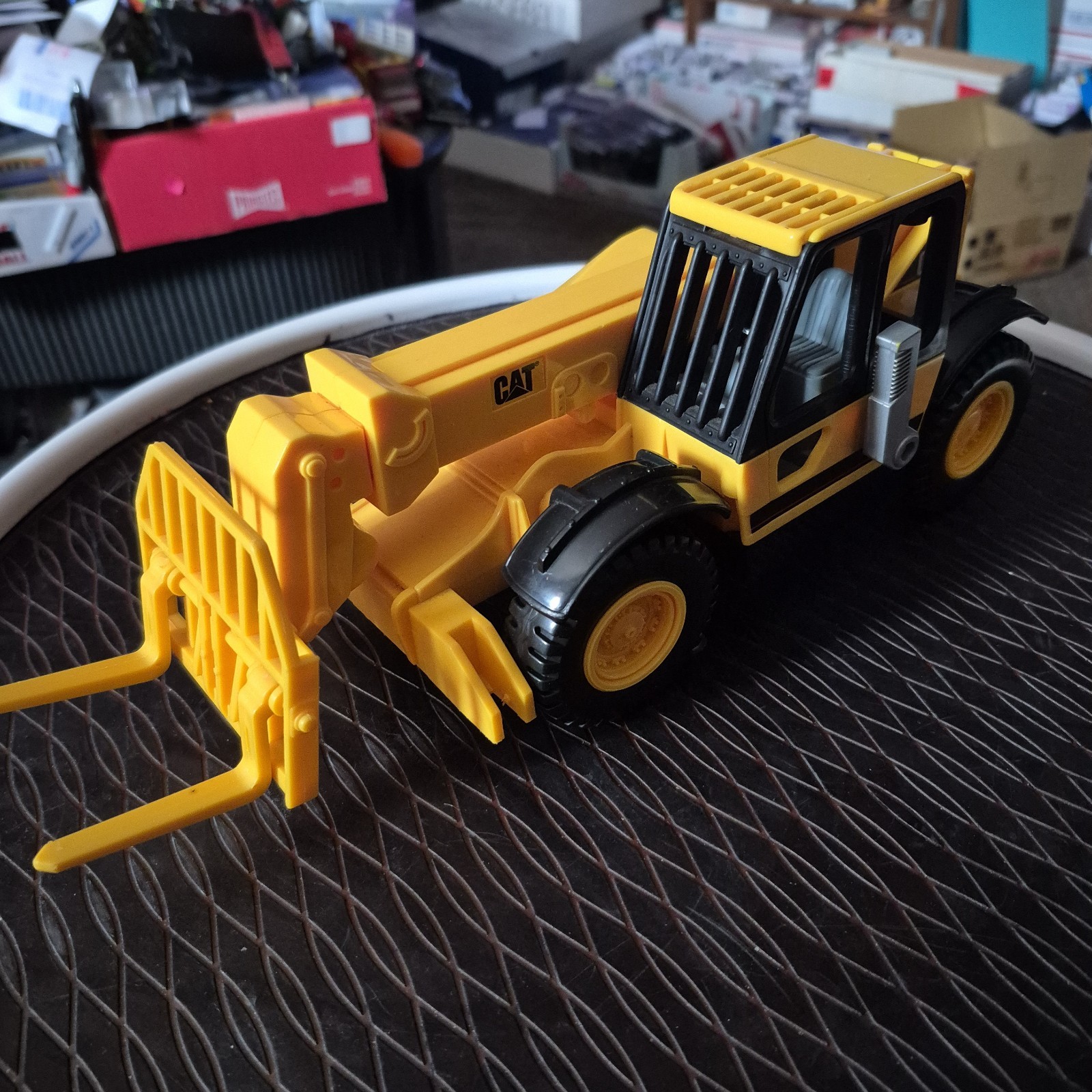 2000 CATERPILLAR Forklift Loader MATCHBOX (AS IS)