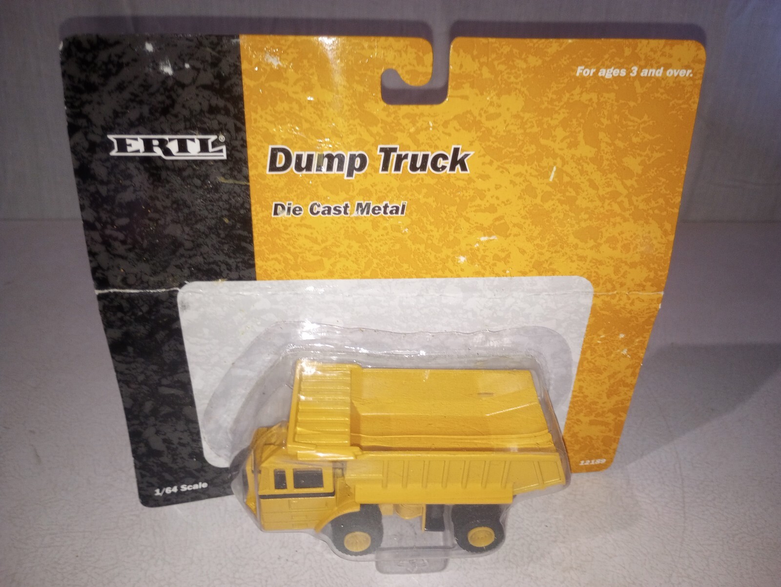 NEW SEALED Ertl 1:64 Scale Rock Truck Dump Truck Die Cast Metal
