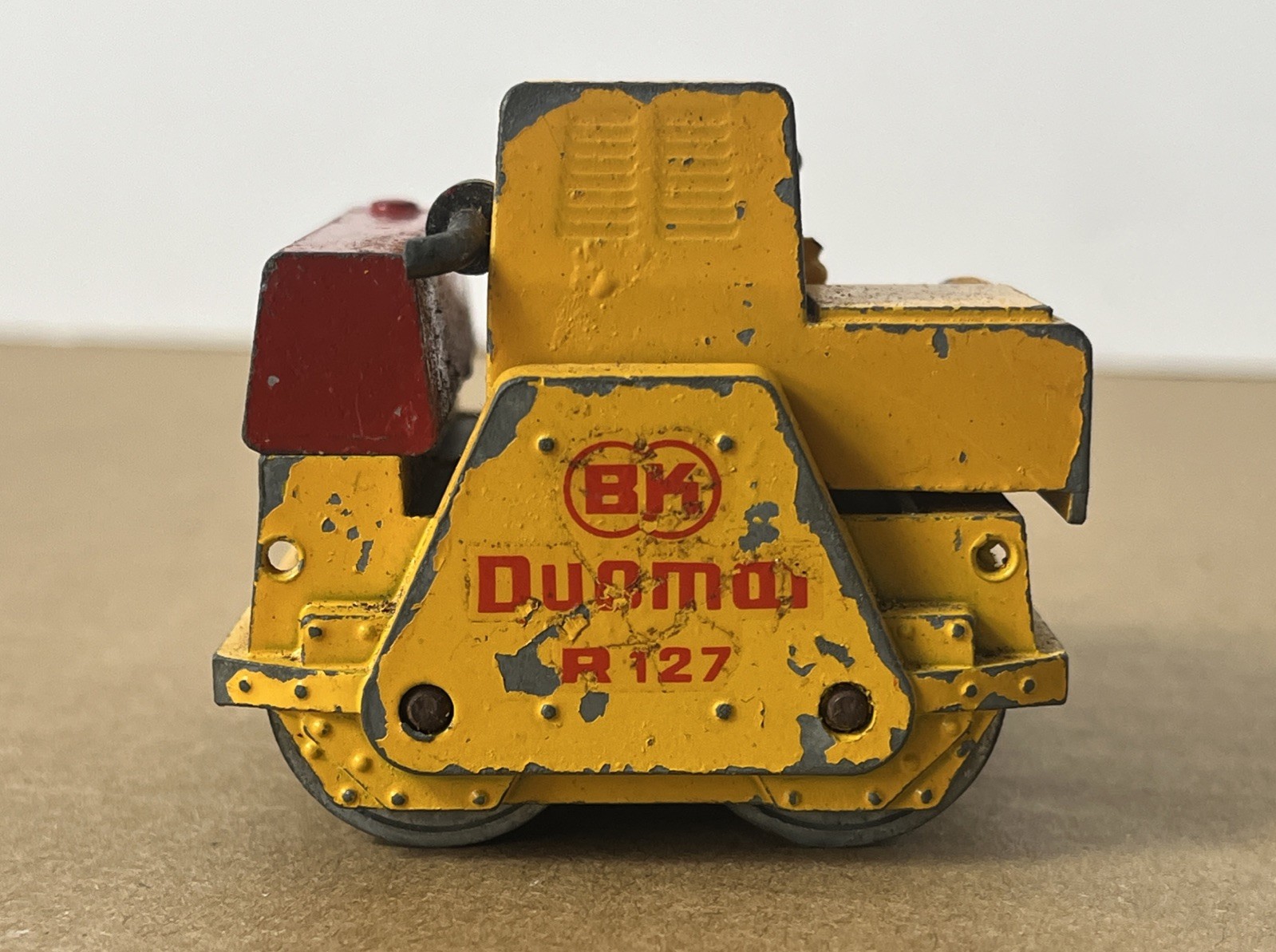 Duomat R127 Double Vibratory Roller – NZG 1:35 Scale Diecast Model #128