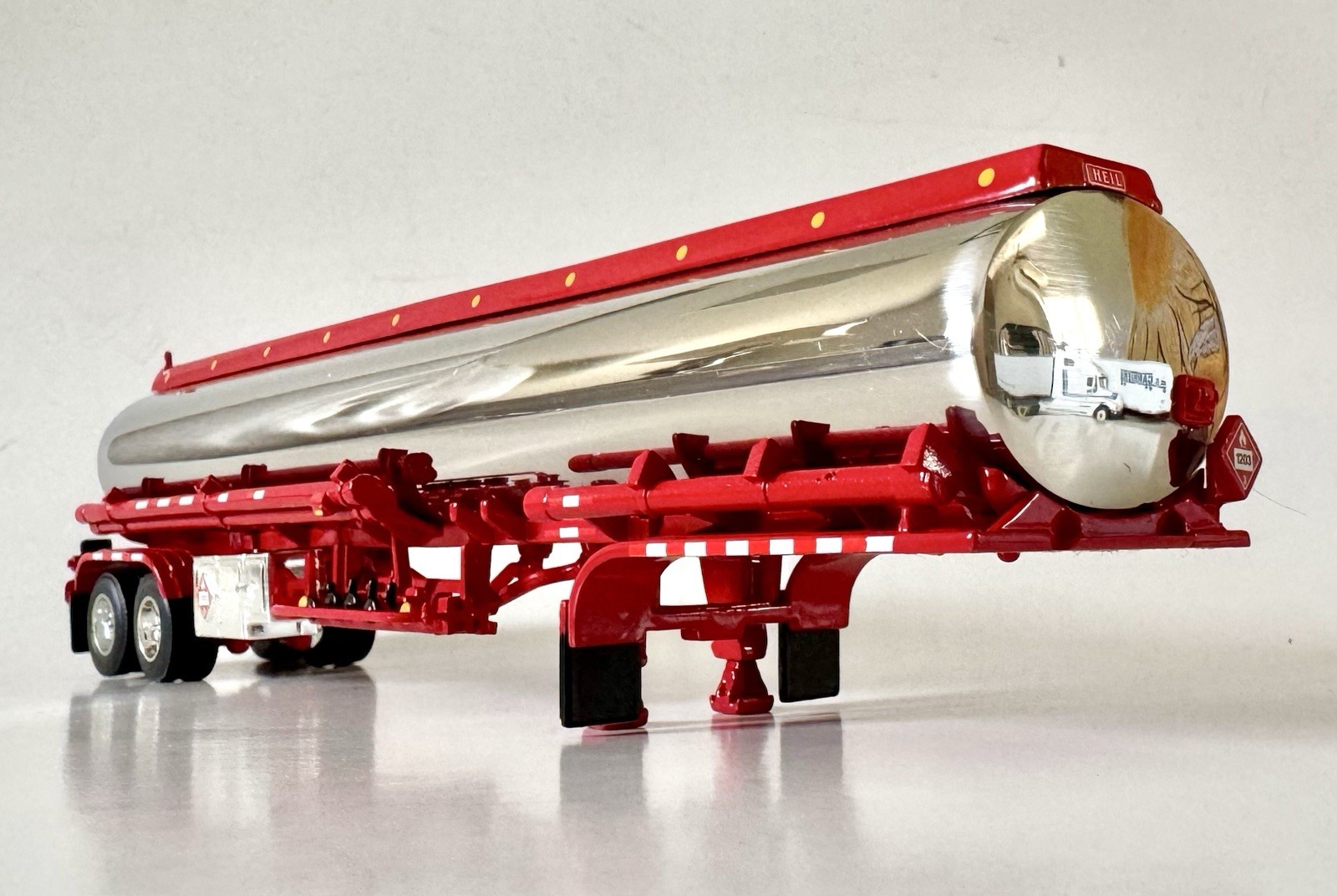 DCP FIRST GEAR 1/64 CHROME AND RED HEIL FUEL GAS TANKER SEMI TRAILER ONLY