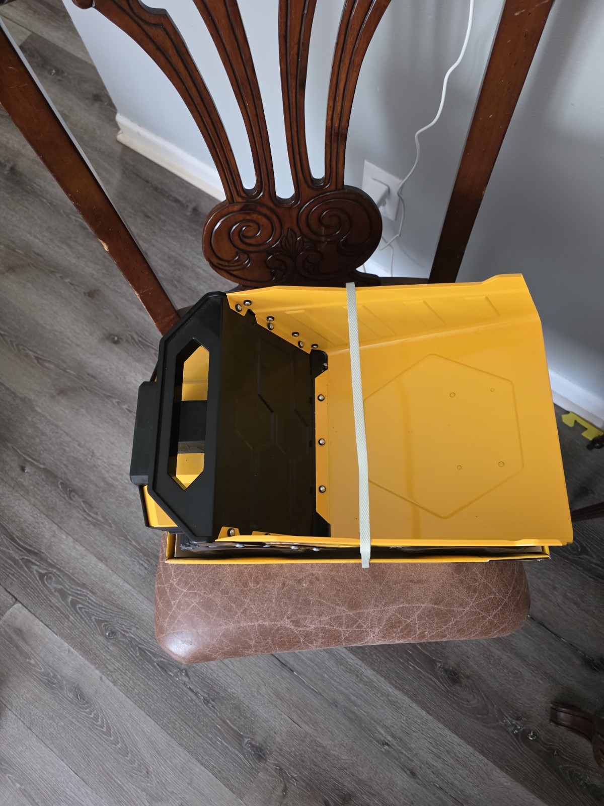 Funrise CAT Steel Mighty Dump Truck Yellow Construction Vehicle 3-4 Years