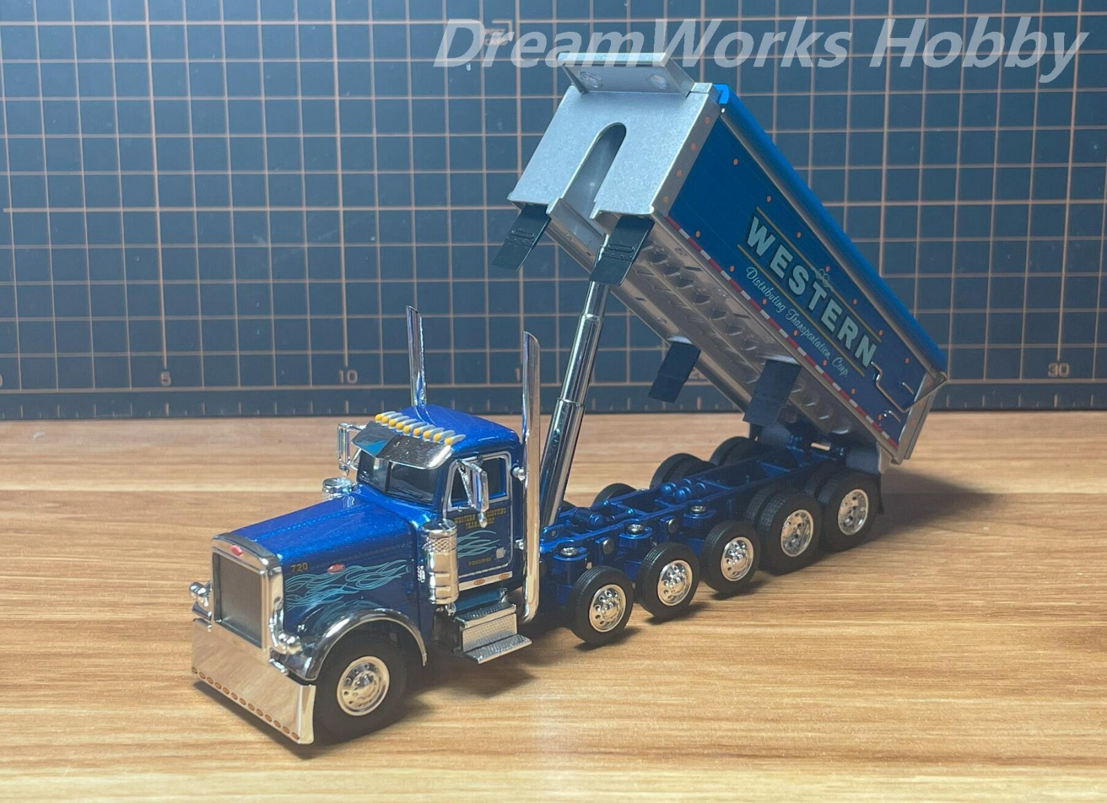 DCP 1/64 Peterbilt 379 Dump Truck Western Distributing New in Box # 34062