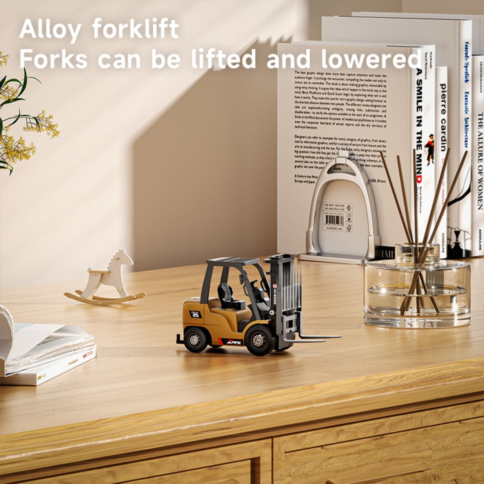 1/64 RC Forklift Toy, 7CH Remote Control Forklift Truck with Lift/Hook & Lights