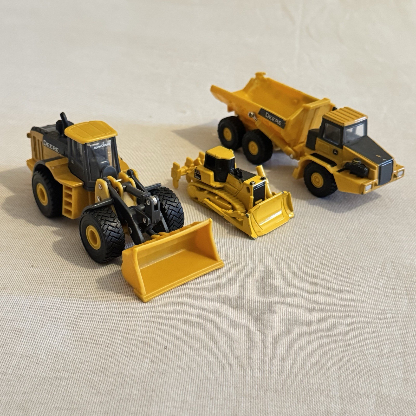 Lot Of 3 ERTL Tomy John Deere Komatsu Metal Heavy Equipment Loader Dozer Haul