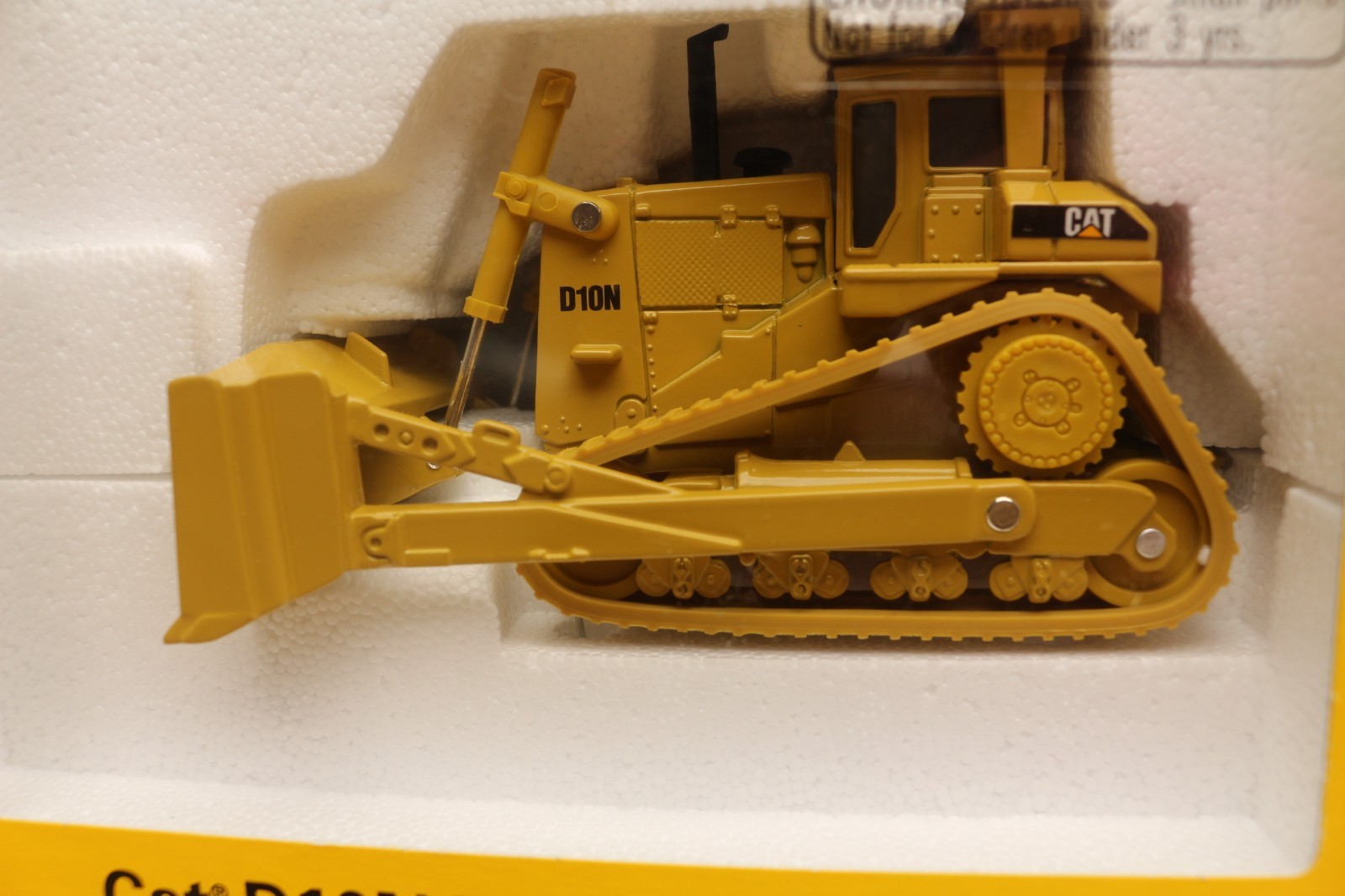 CATERPILLAR Norscot D10N Track-Type Tractor Model # 55701 1:50 Scale Die Cast