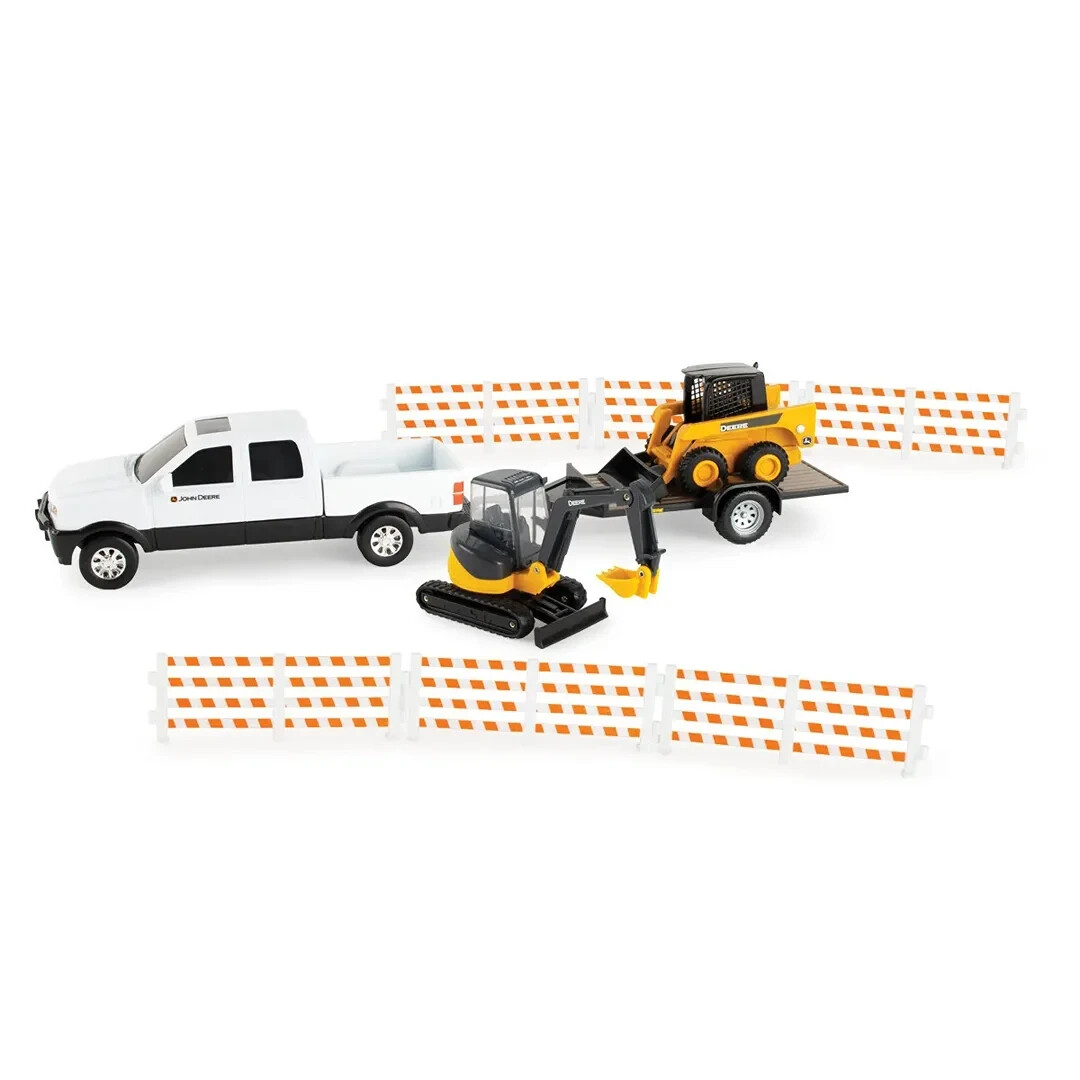 TOMY LP82787 John Deere 8 In. Construction Set