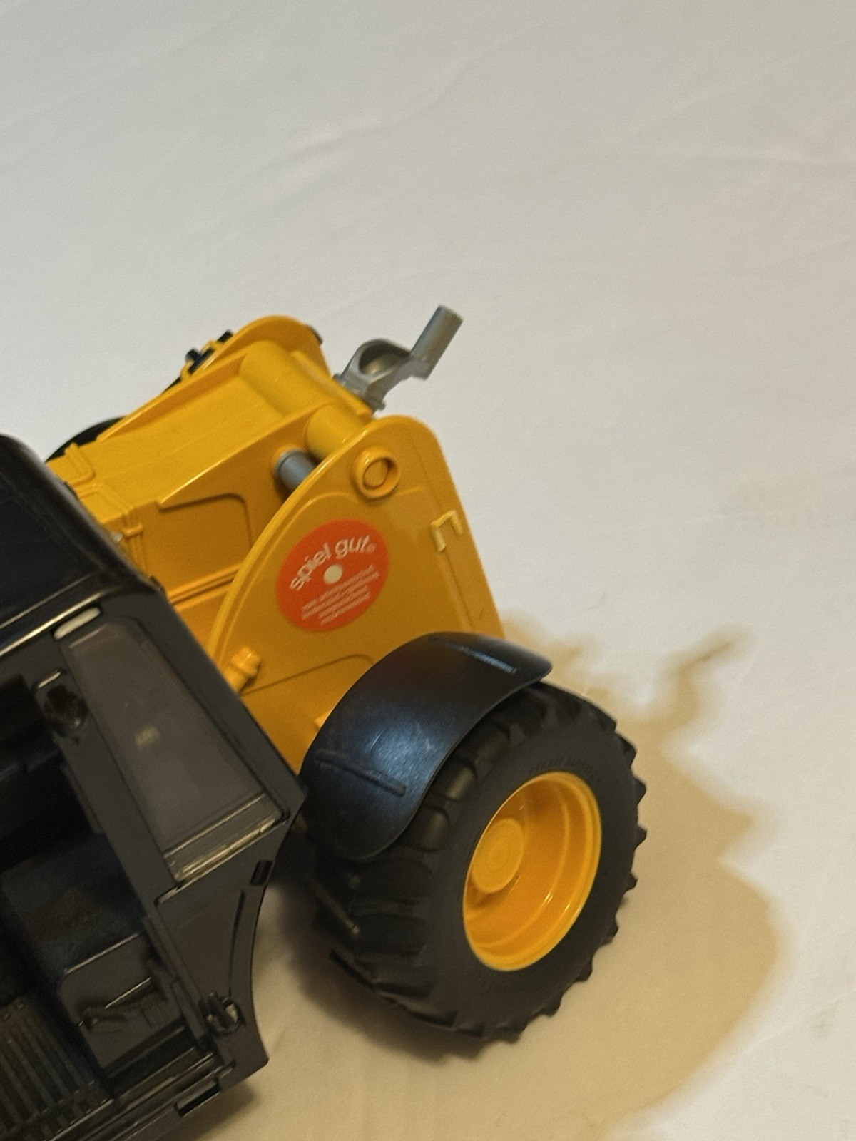 Bruder CAT Wheel Loader 1:16 Plastic Toy 1418/01 Yellow Tractor