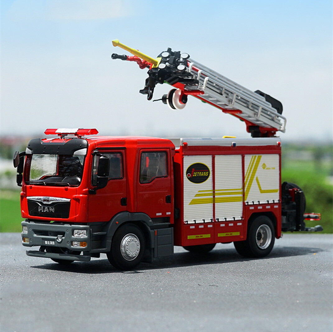 1/43 JIEDA Emergency Fire Rescue Major Fire Truck MAN Truck Diecast Car